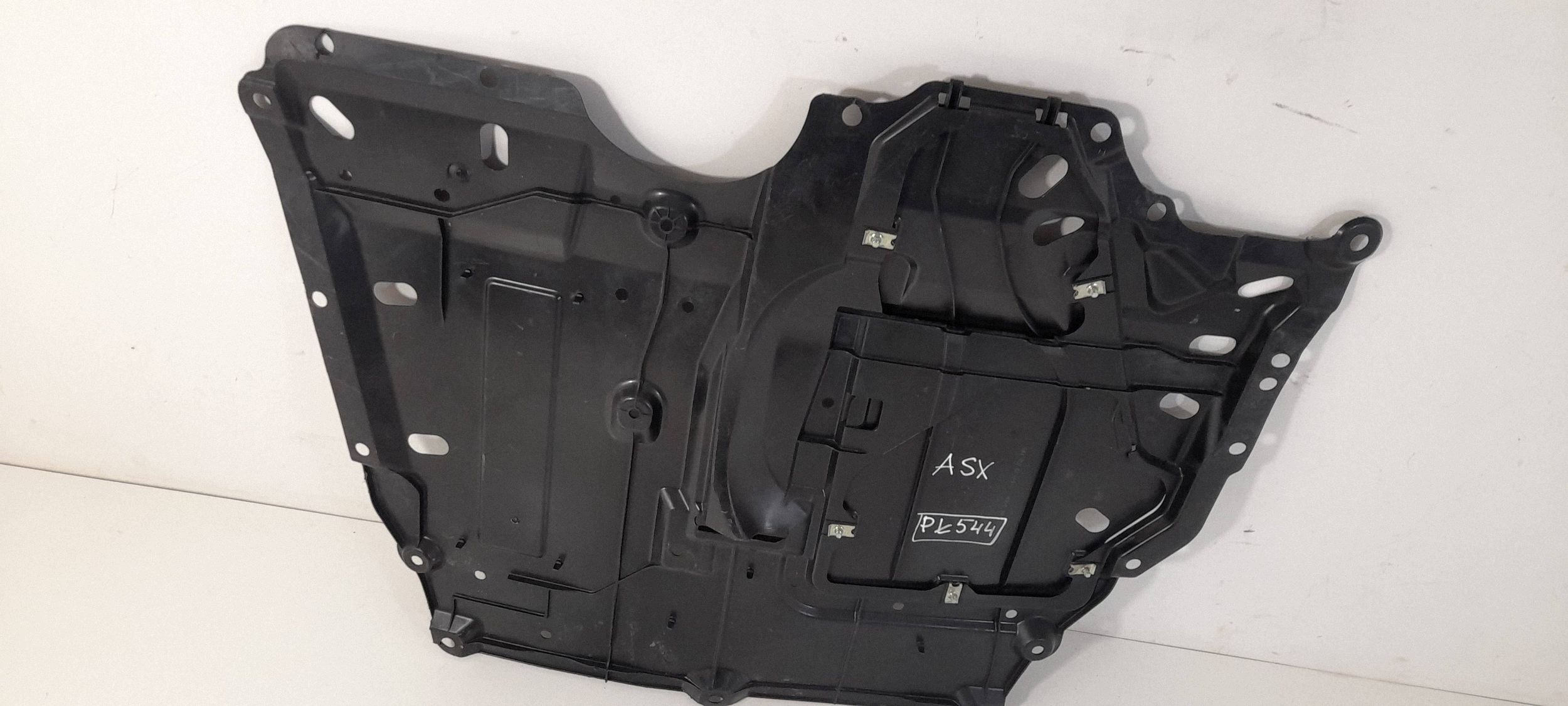 Mitsubishi ASX cover below engine 5379A968 (PL544)