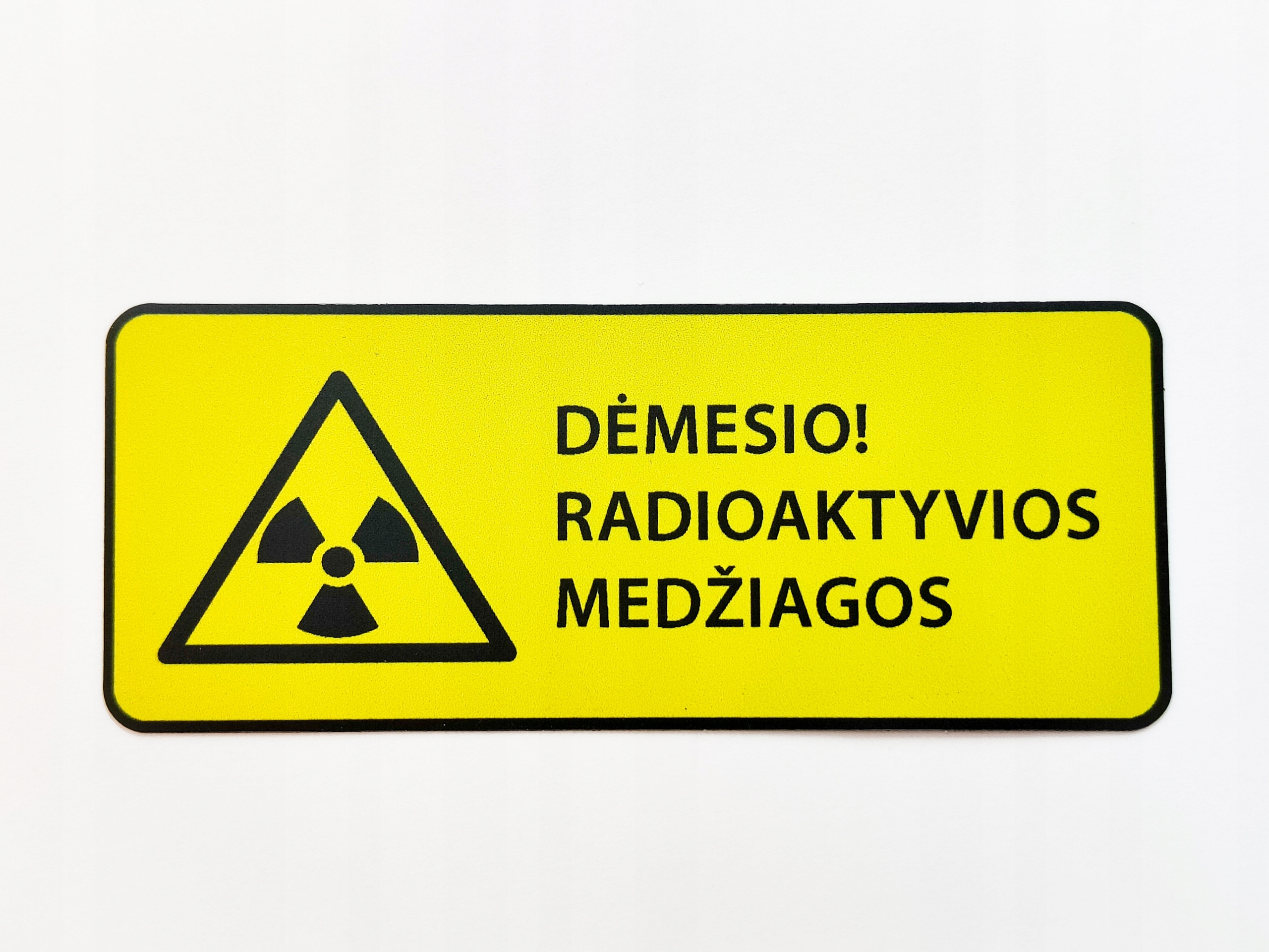 RADIOAKTYVIOS MEDŽIAGOS - Magnes na lodówkę, litewski znak (Radioaktywność)