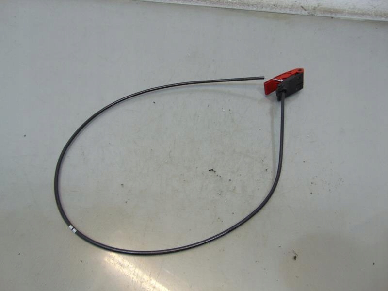 LINKA RACZKA MASKI EUROPA W204 A2048800159