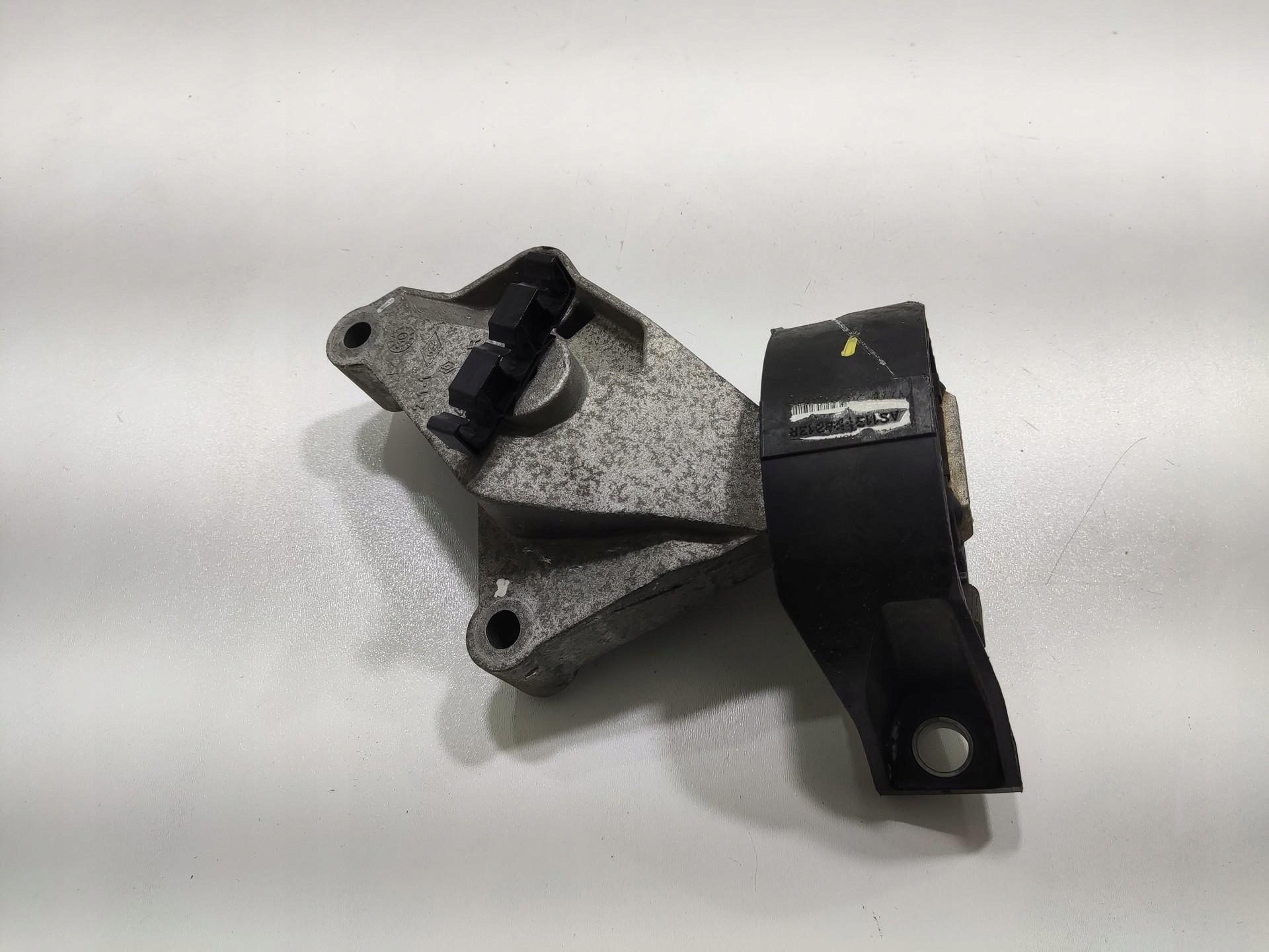 holder engine mount DACIA SANDERO II 0.9 TCE 2012-2016 113758313R