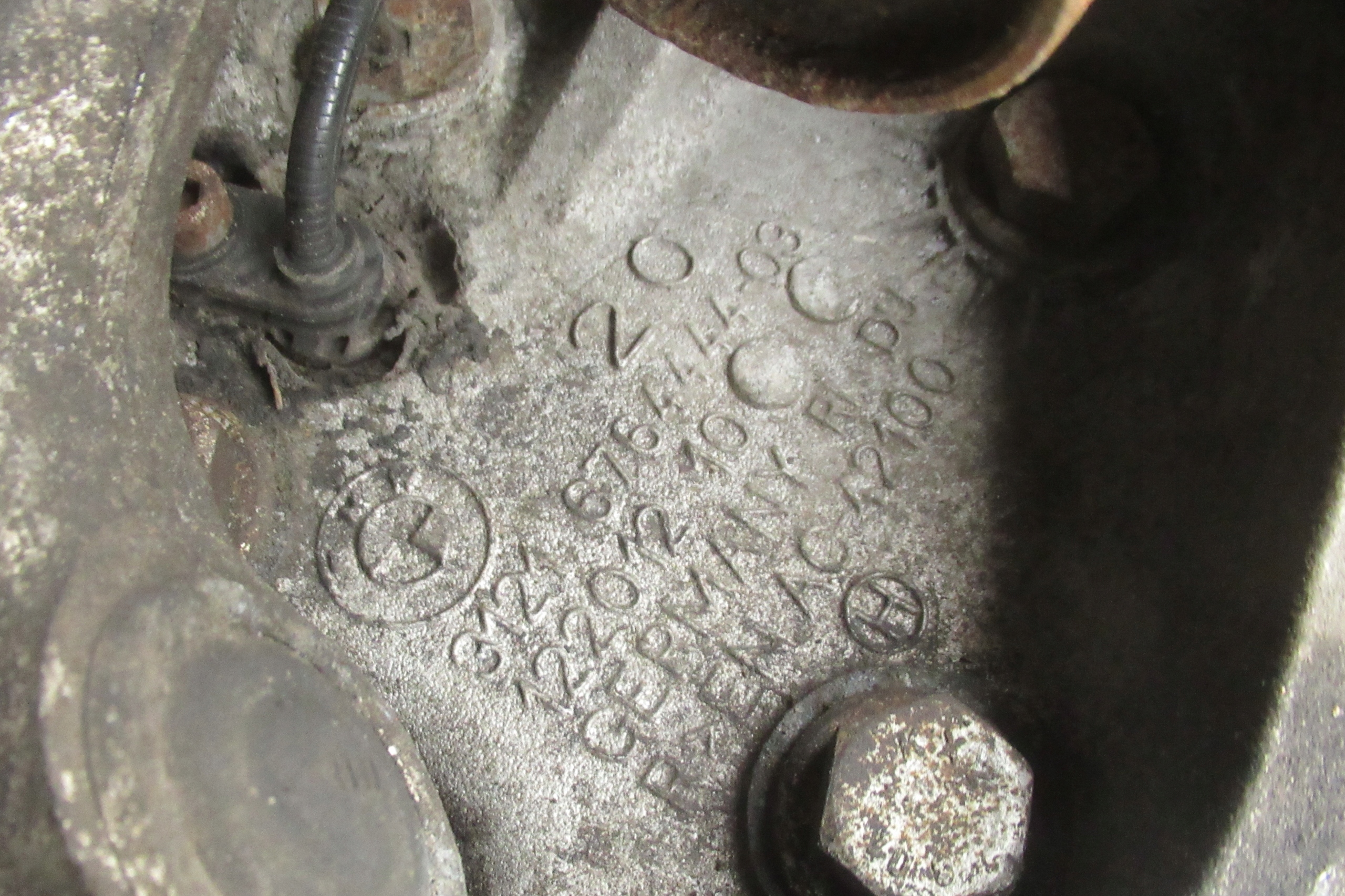 BMW E91 2.0 B 07R McPherson right front 6772918