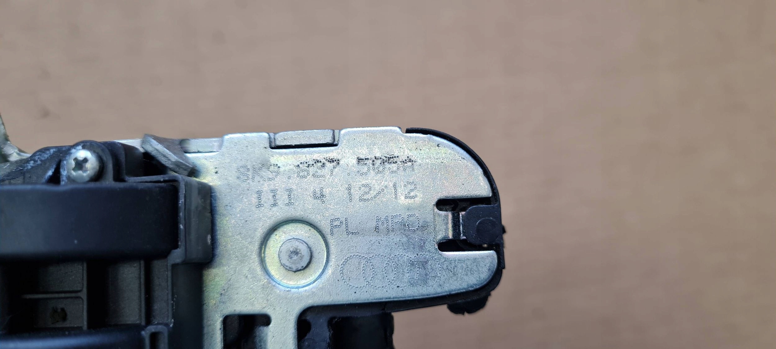 A5 8T LIFT lock bonnet boot rear part A4 B8 8K9827505A