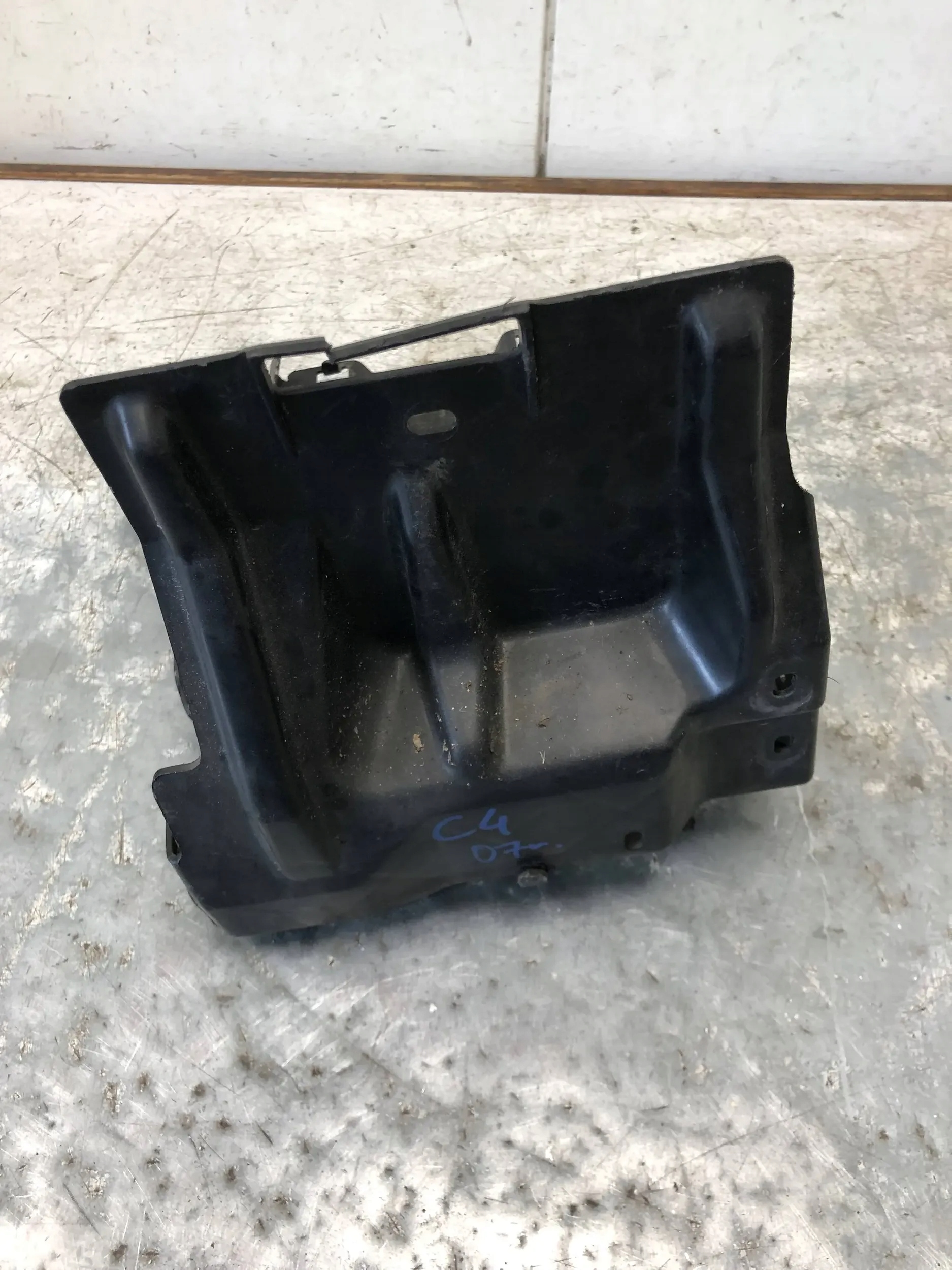 držák akumulátoru CITROEN C4 a 9648894380