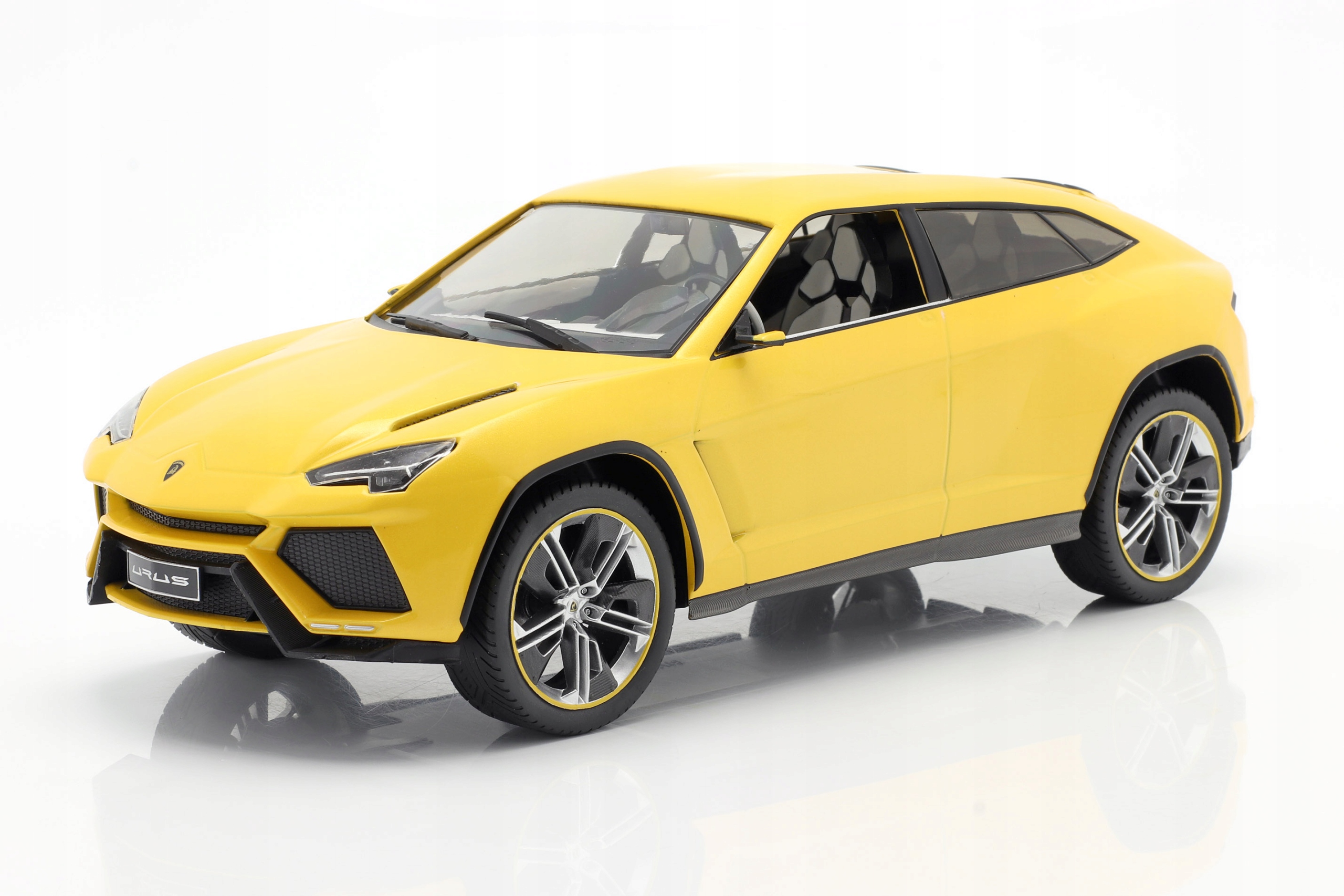 Lamborghini Urus Concept 2012 Yellow Mcg 1:18 1/18 MCG18021 Model Auta