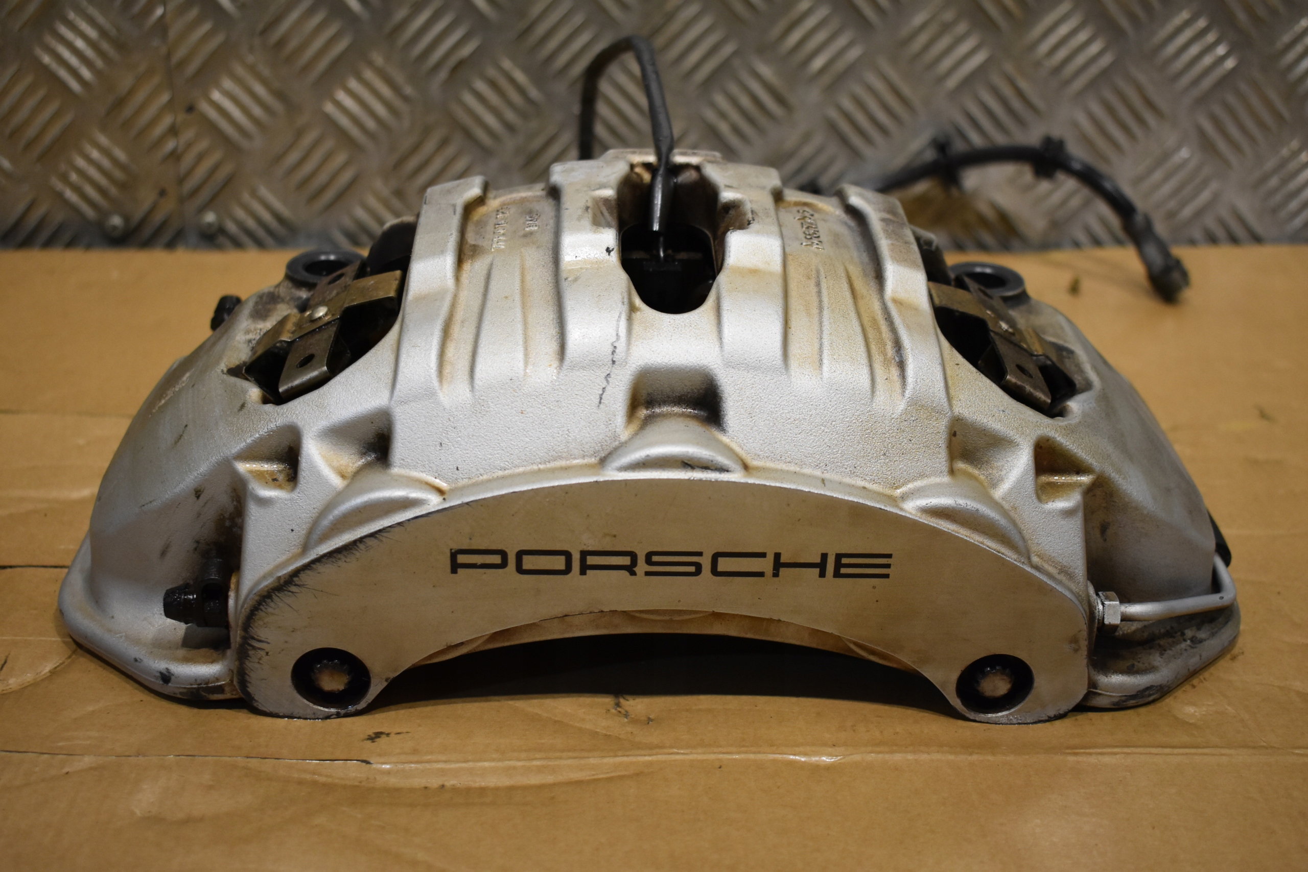 IDEALNY caliper front front left 360x36 PORSCHE MACAN 3.0 1