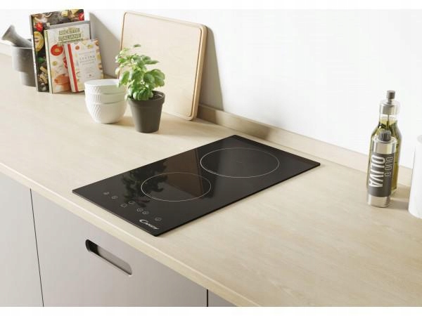 Płyta ceramiczna Candy CDH30 2pola 3300W Booster Model CDH30