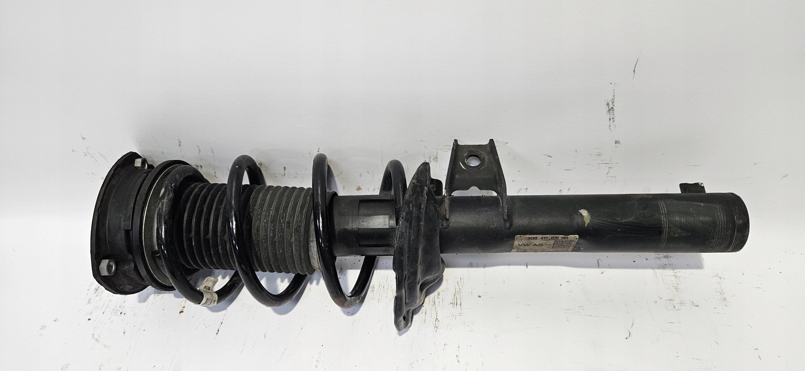 shock absorber right front VW PASSAT B8 SUPERB III
