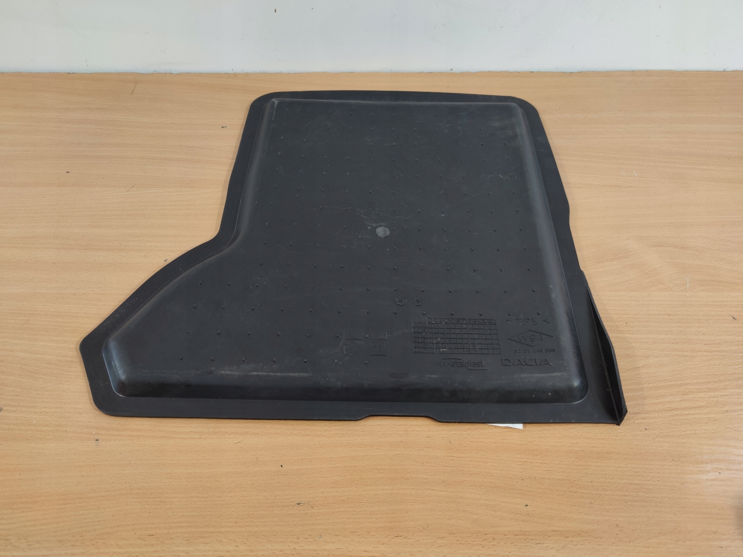 DACIA DOKKER left mat rear part wiper rubber