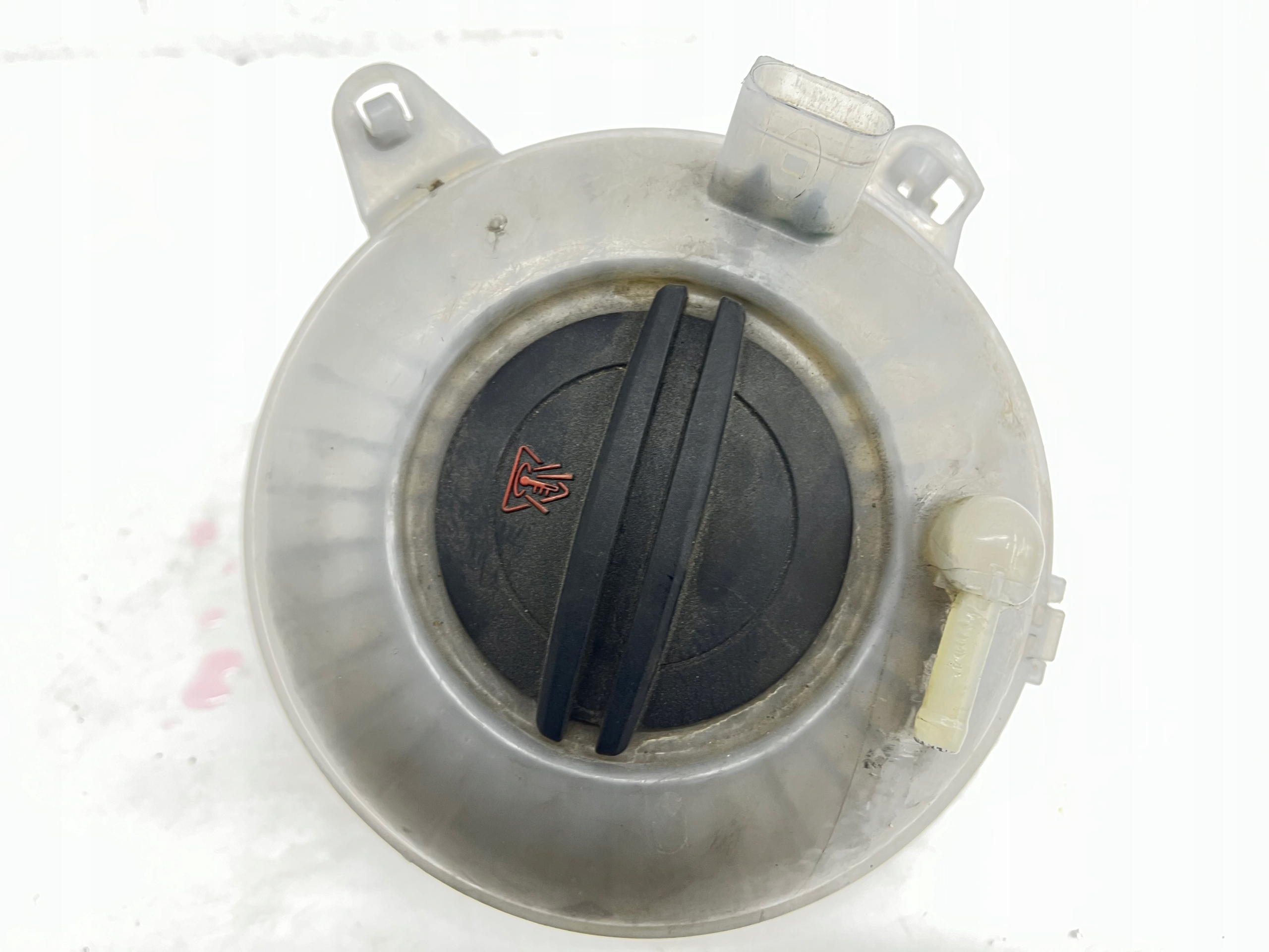 ekspanziona posuda vode 2.0 TDI AUDI A3 8V PASSAT B8 5Q0121407G
