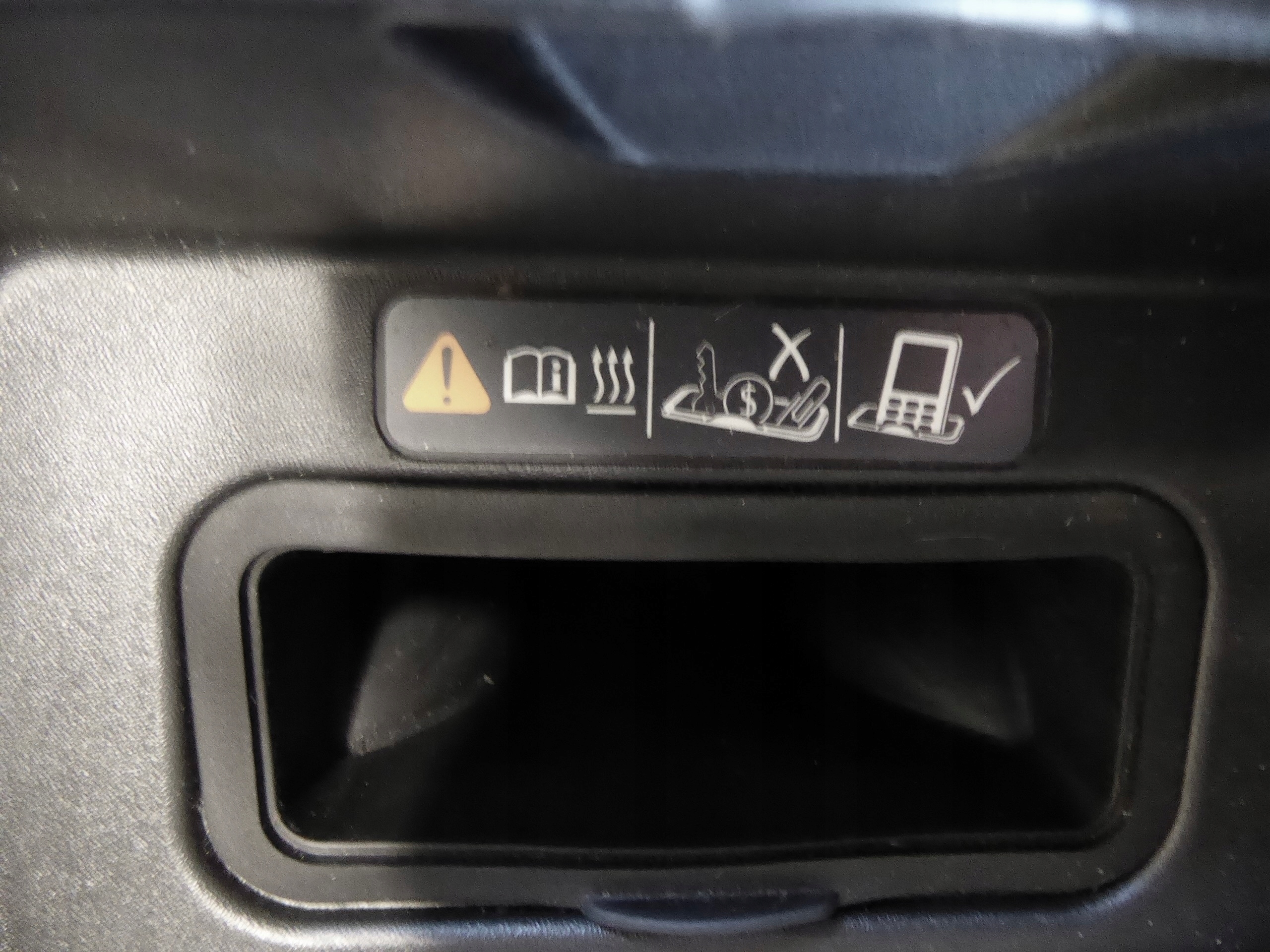 TUNEL central armrest LADOWARKA USB OPEL INSIGNIA B EUROPA