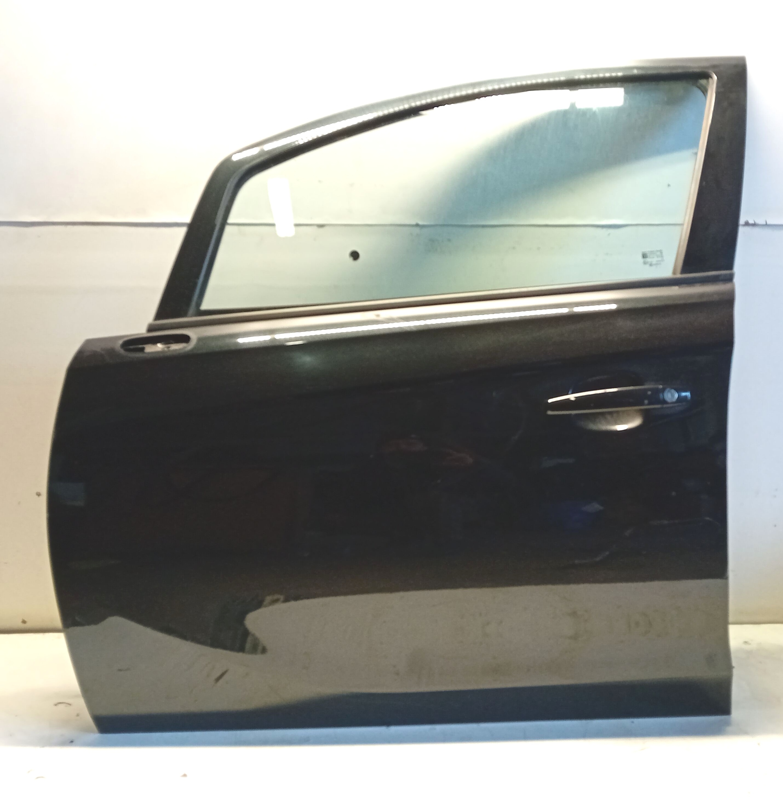 dveře levé předek OPEL CORSA E Z22C