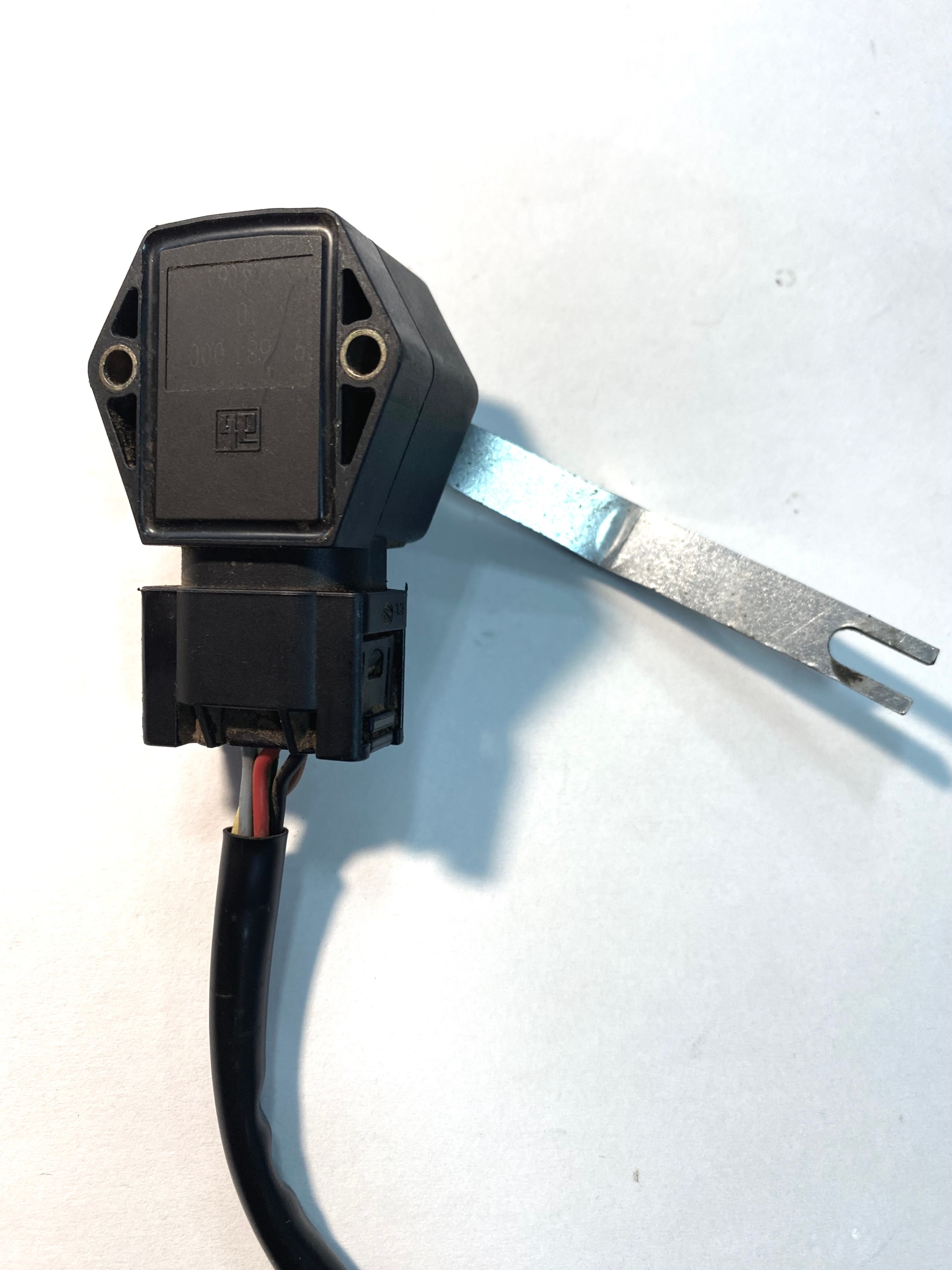 Potencjometr gazu John Deere AL156253 91680000 Producent części John Deere