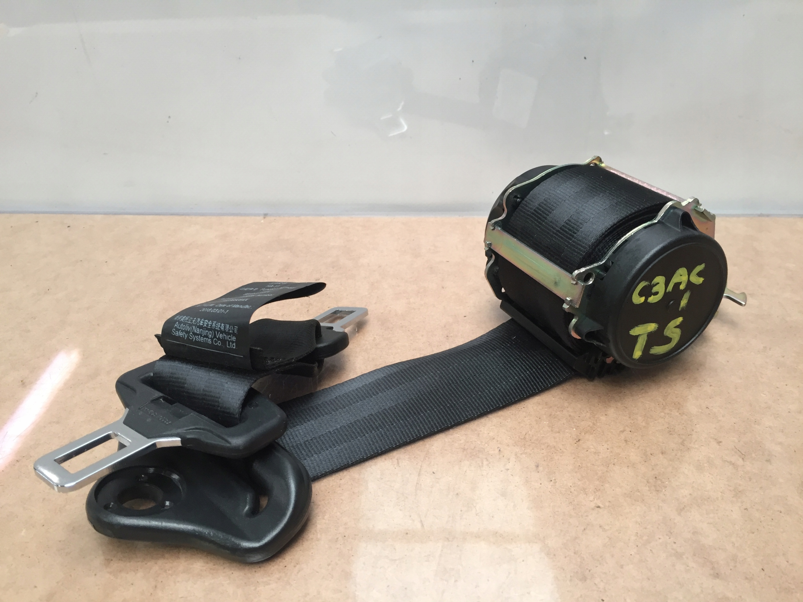 C3 AIRCROSS PAS BEZPIECZENSTWA SRODKOWY TYL