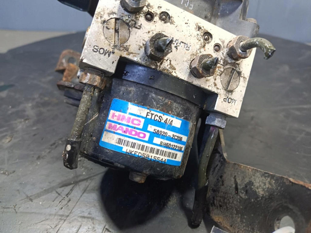 Hyundai Купе II GK 2.0 16V насос ABS 95600-2C200