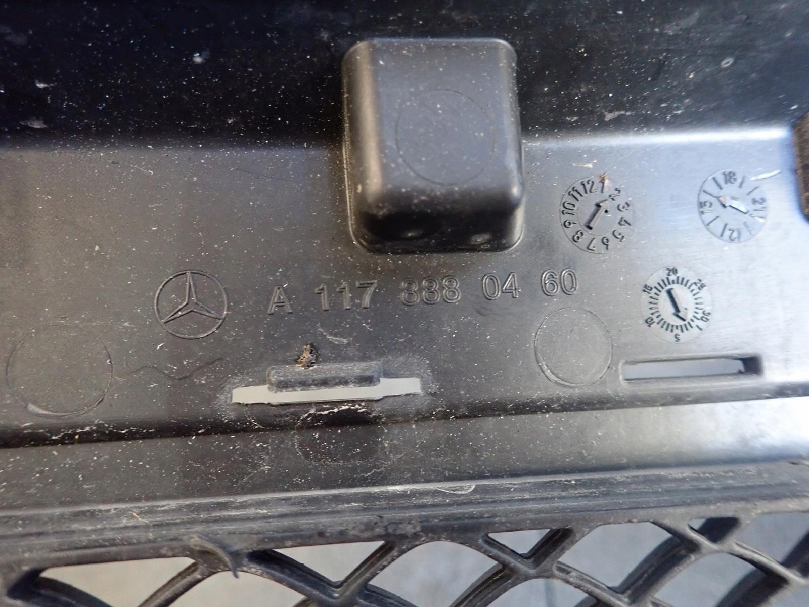 grille MERCEDES CLA W117 A1178880460