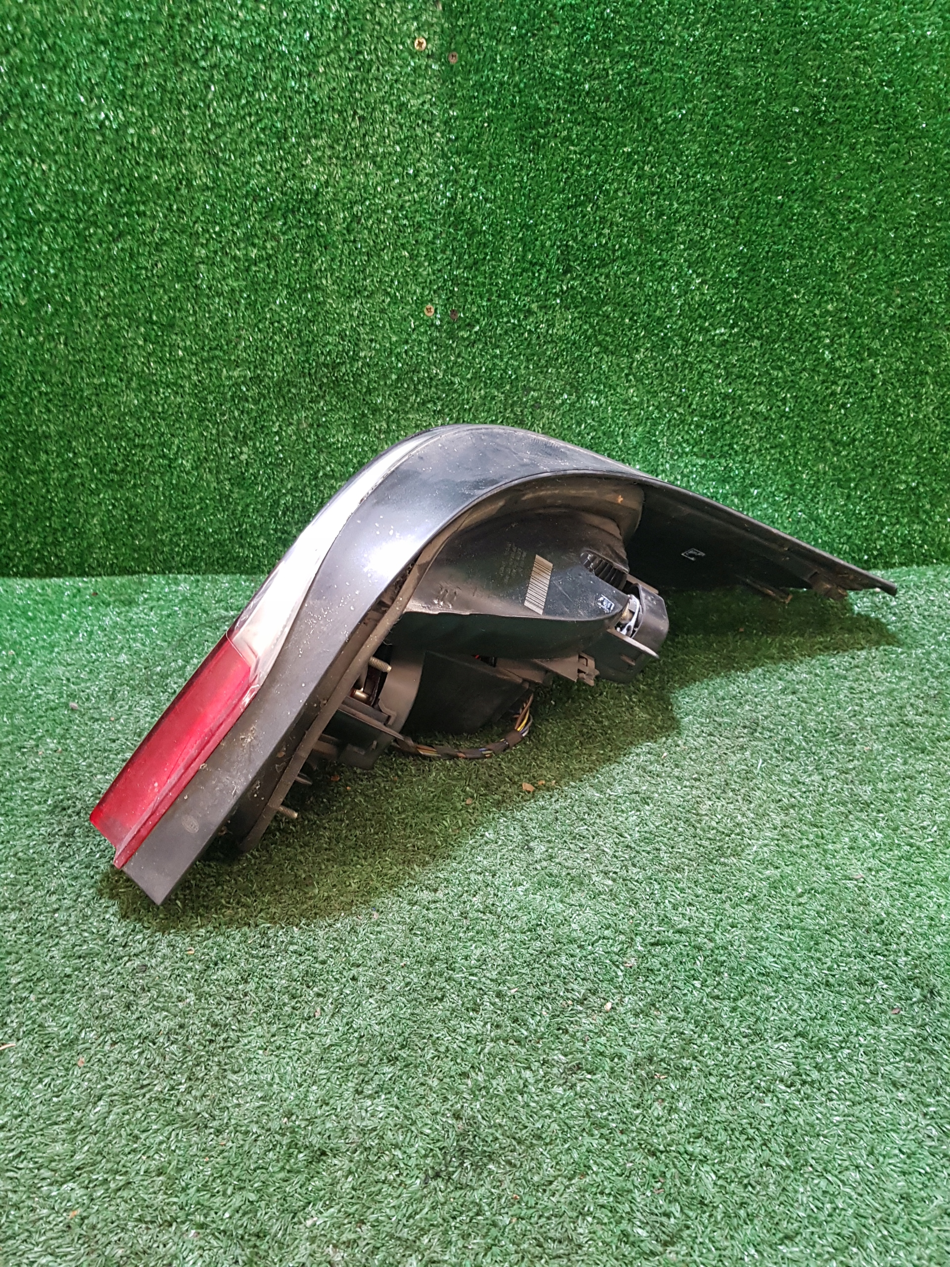 light left rear BMW E60