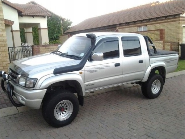 SNORKEL LEWY WLOT POWIETRZA TOYOTA HILUX 1997 2005 EAN 2200010000276