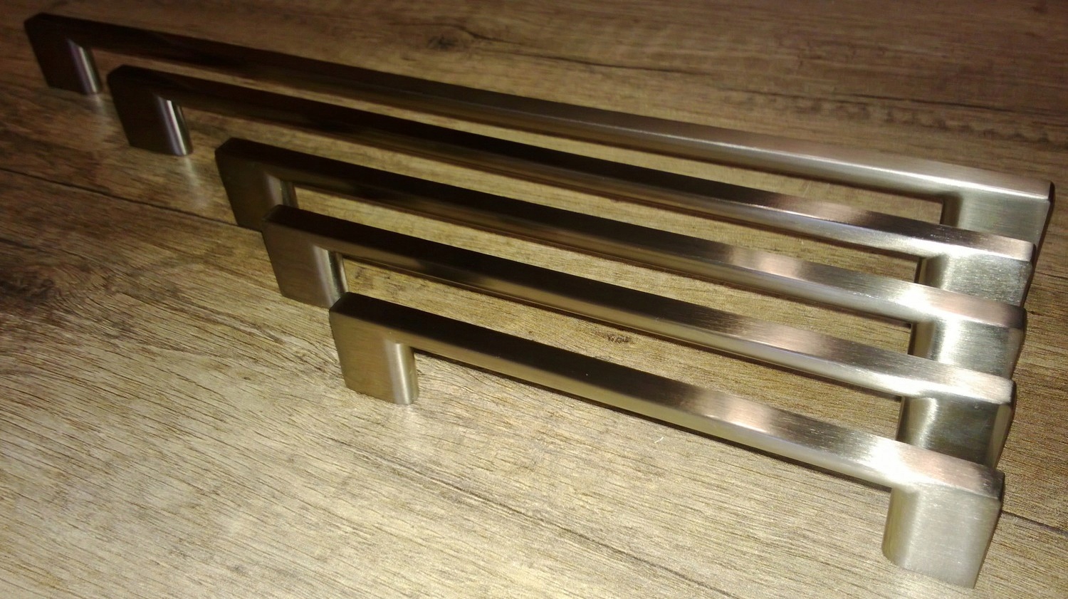 

Uchwyt meblowy Schwinn 2576S Stal nierdzewna 160