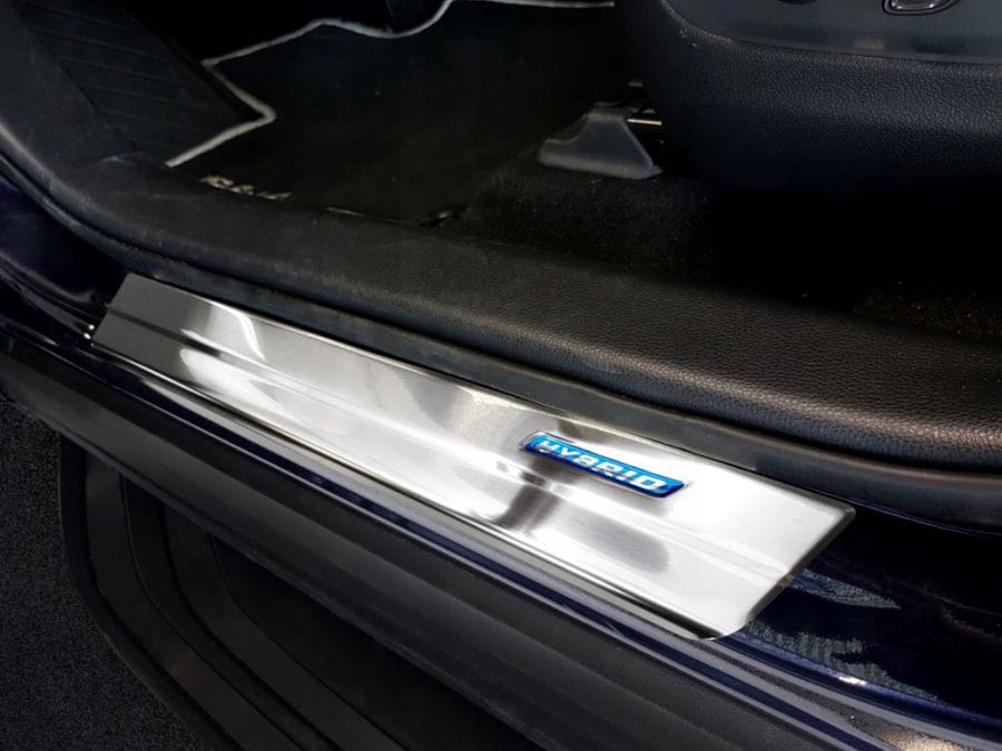 Listwy progowe Toyota Rav 4 V 2018 / FL 2023 Hybrid Producent Avisa