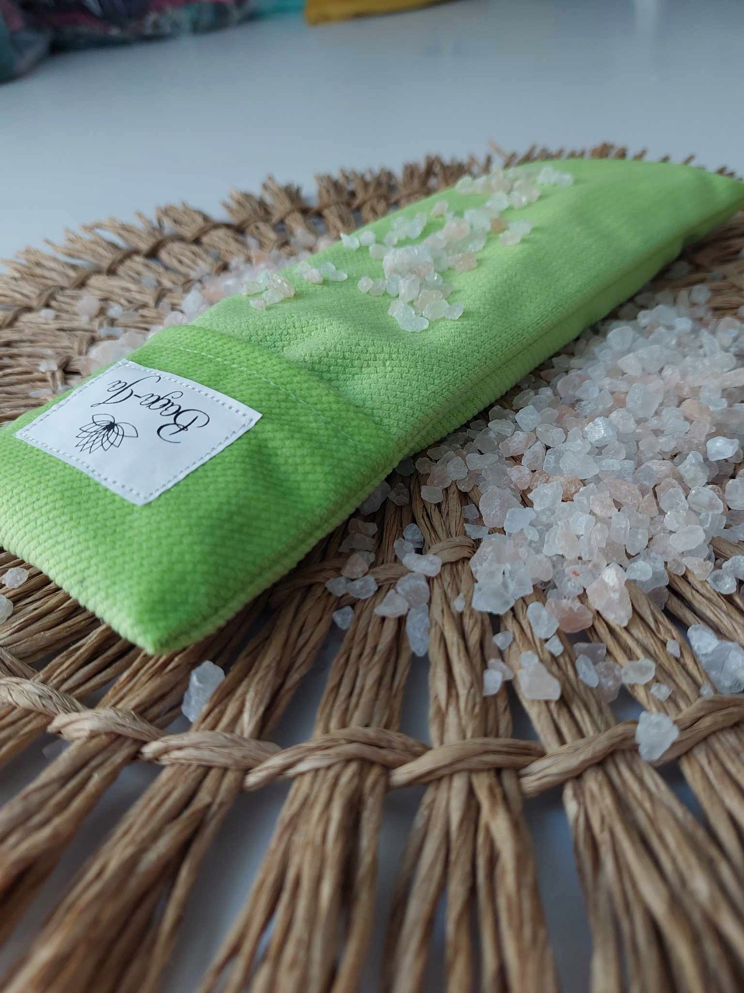 Poduszeczka na oczy z solą