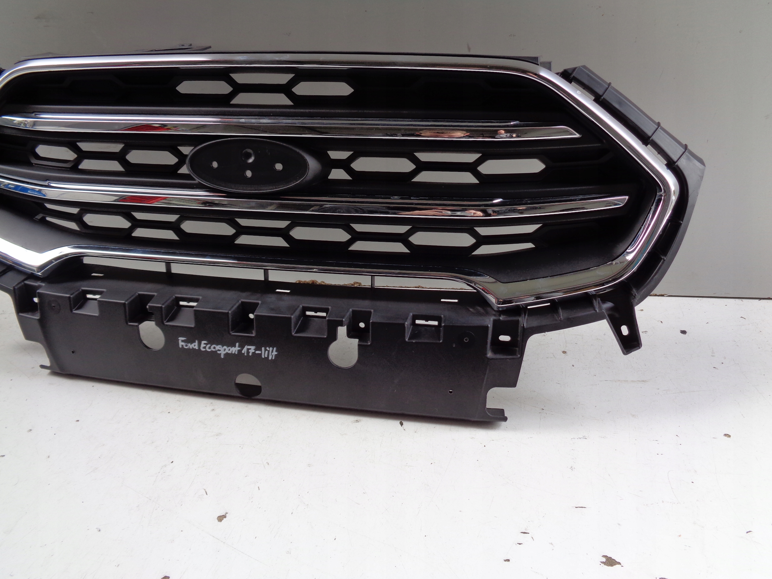 Grille FORD ECOSPORT 17- LIFT