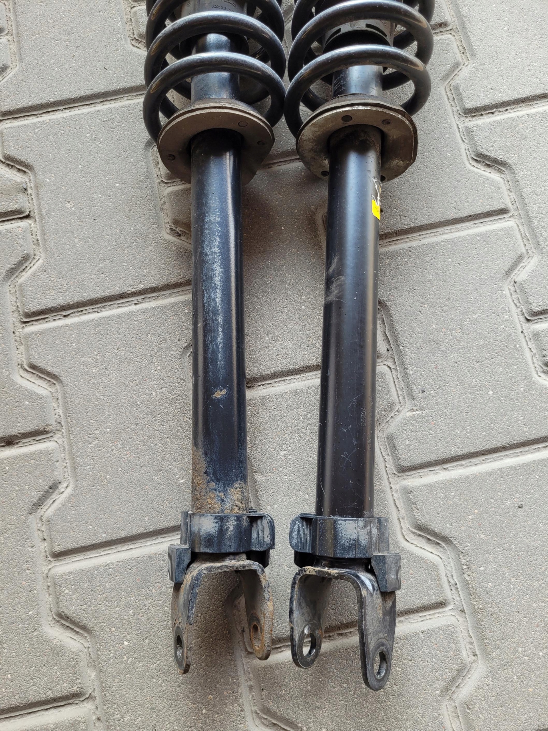 shock absorber front front left MERCEDES W213 S213 E 220 D 2.0 CDI