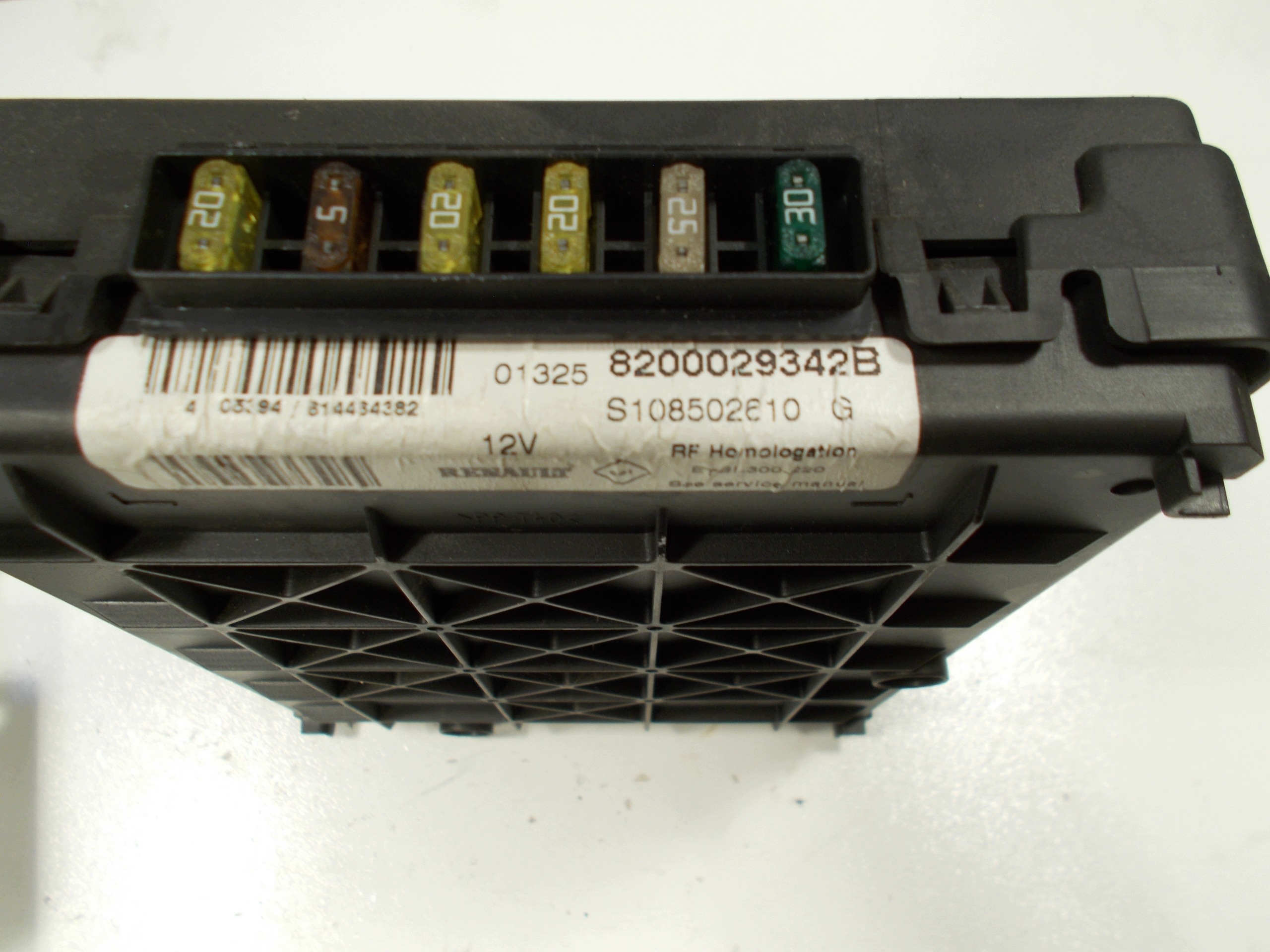 computer ZEST IMMO RENAULT MEGANE e SCENIC e 1.9 DCI 0281010819 8200039569