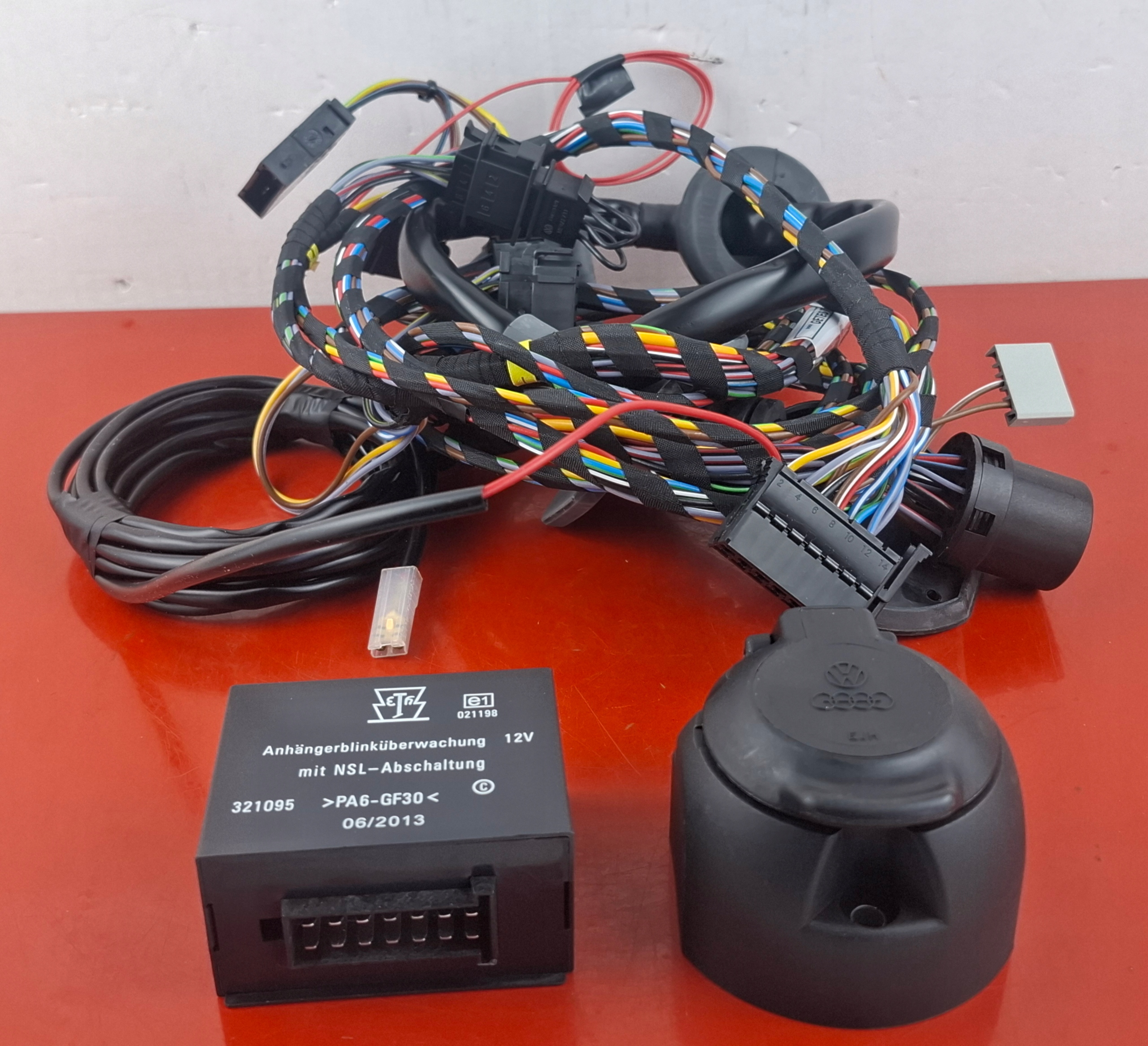 Odťahová súprava Audi A3 8L0055204D