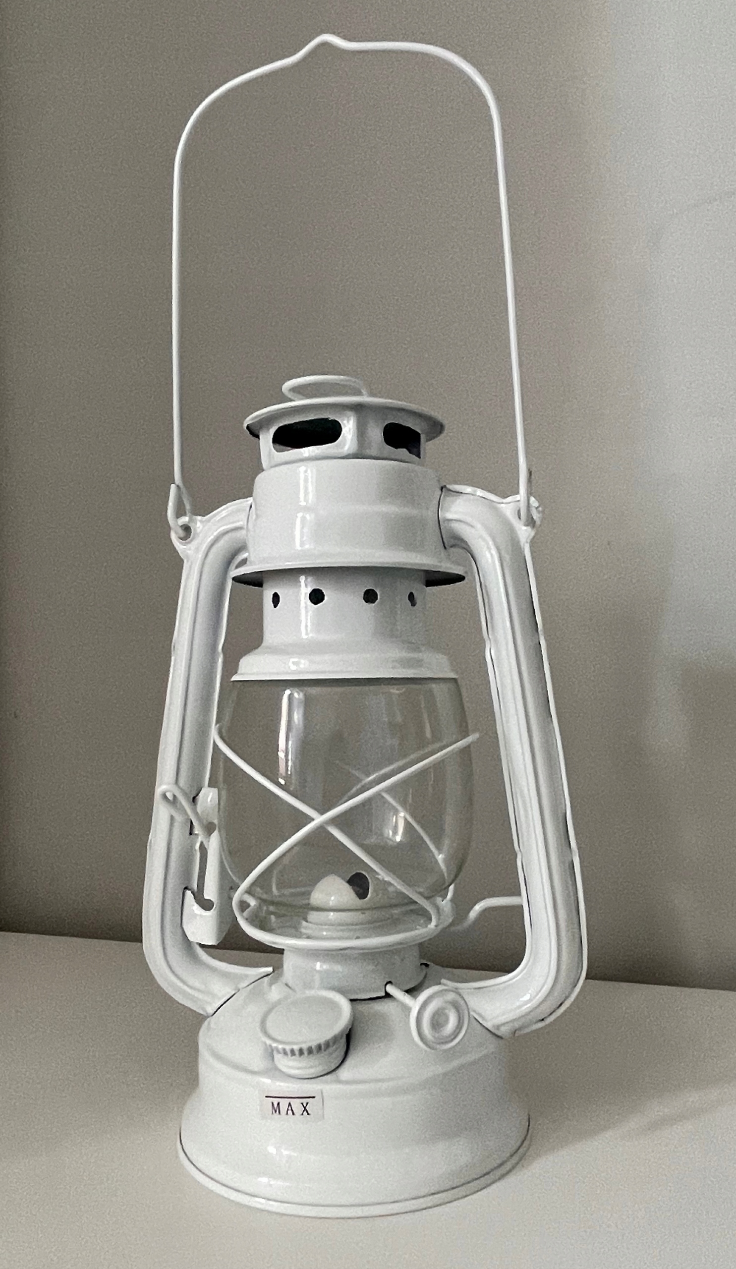 LAMPA NAFTOWA OLEJOWA 24cm BIAŁA latarnia Kolor biały