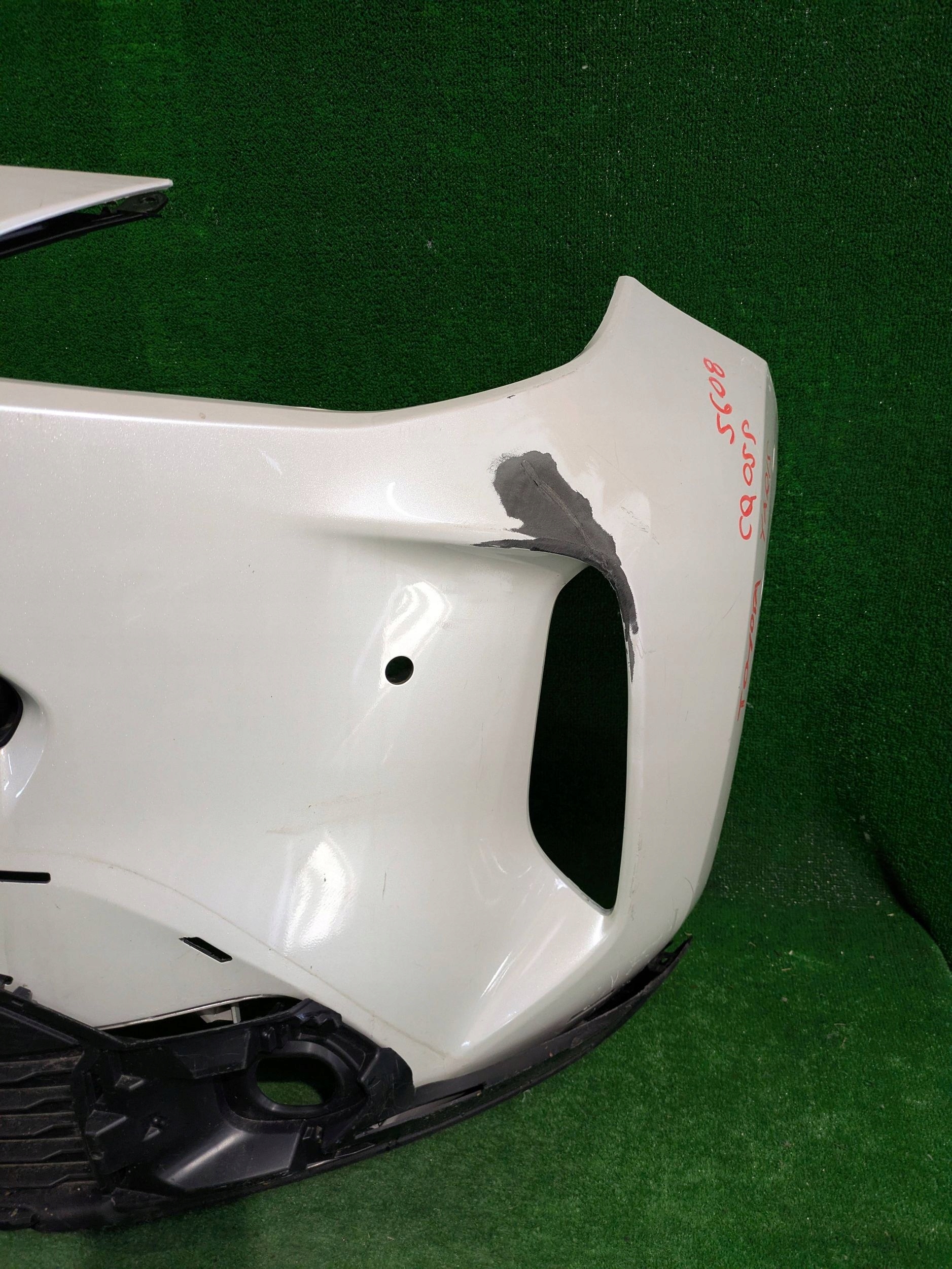 front bumper front TOYOTA YARIS CROSS ADVENTURE NR.Z5808