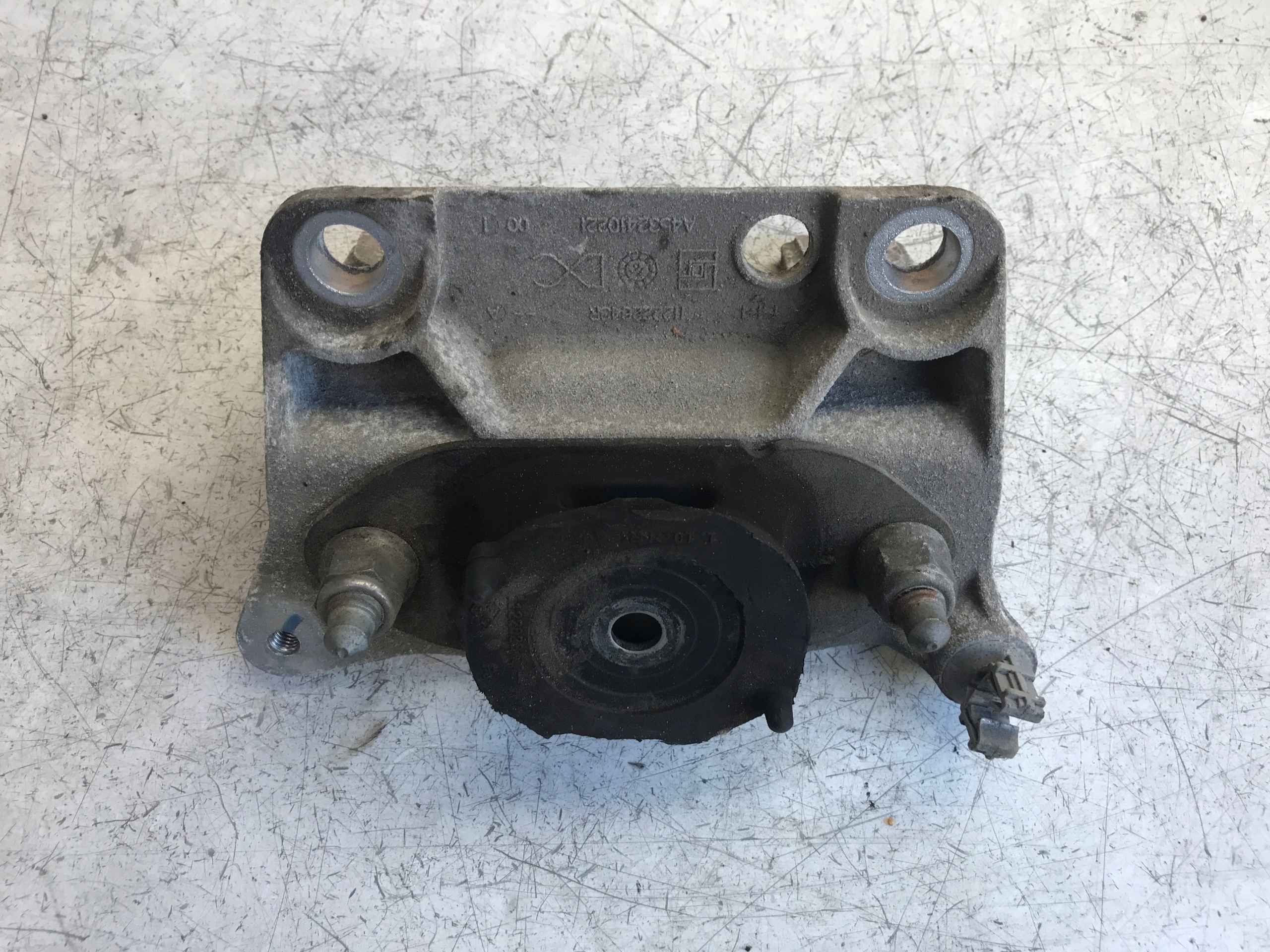 engine mount SMART FORFOUR 453 II A4532410221