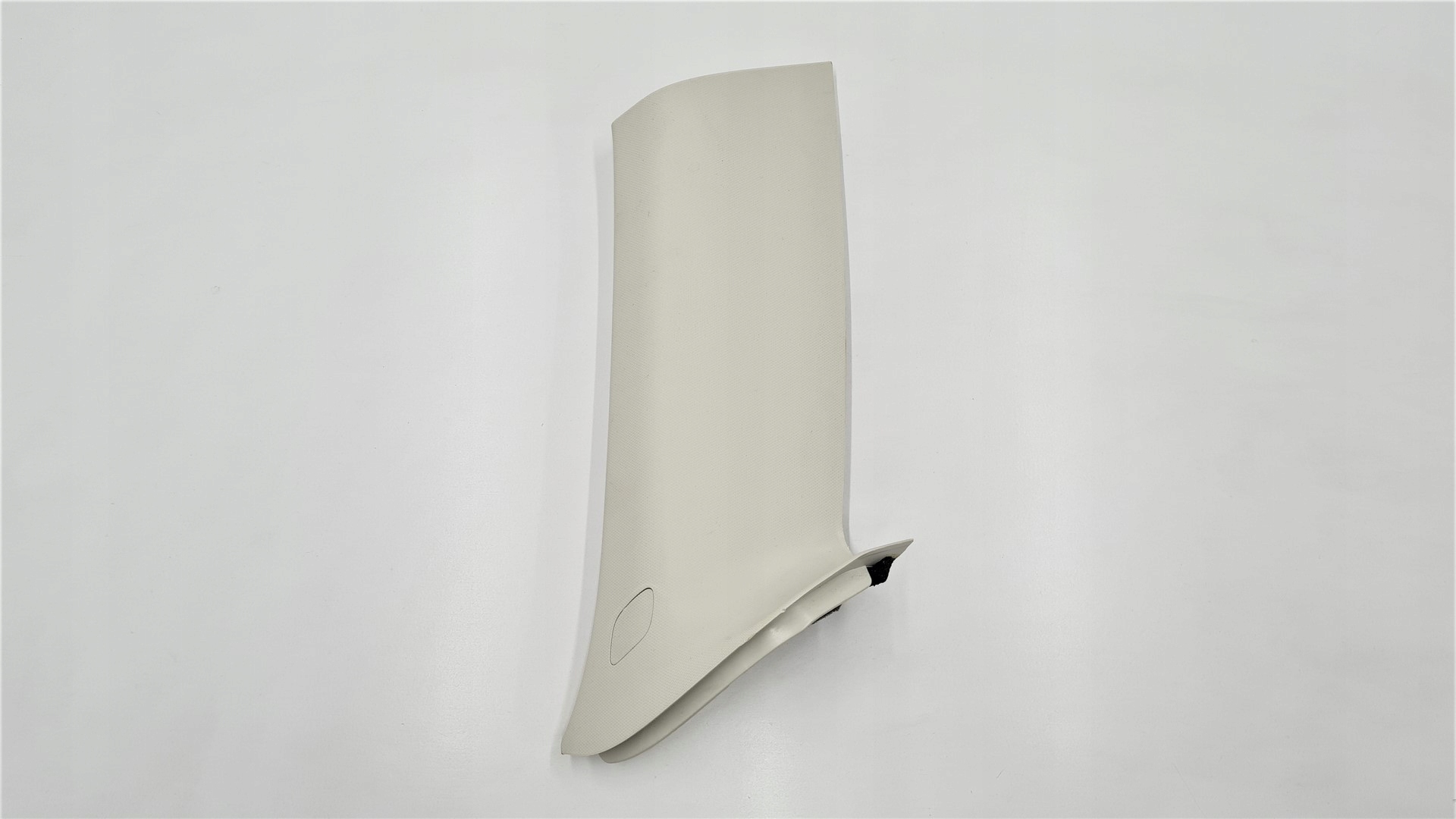 OSŁONA SŁUPKA C PRAWA FORD FOCUS MK3 KOMBI