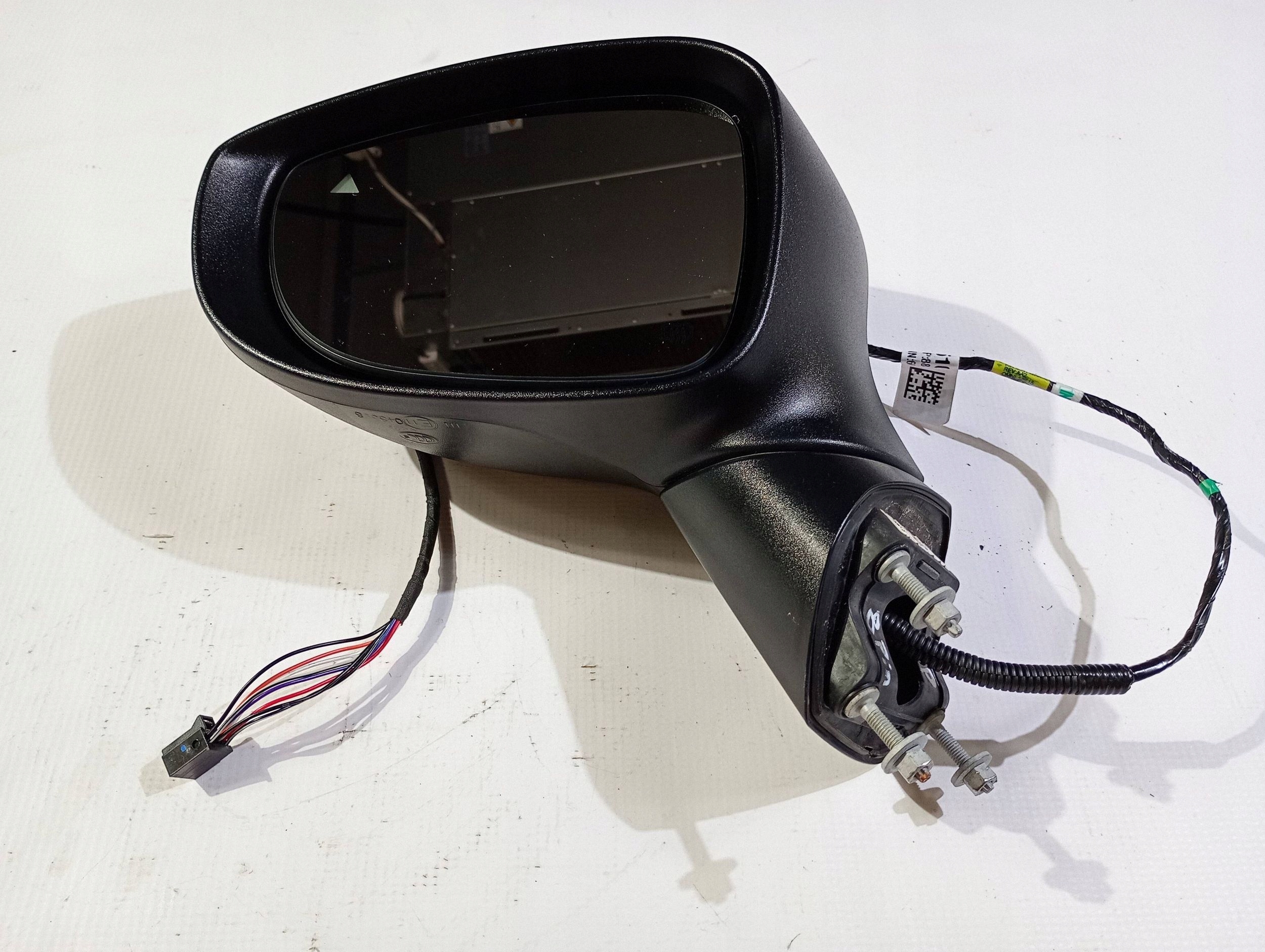 electrics mirror left 8 pin blind spot Chrysler Pacifica 2021