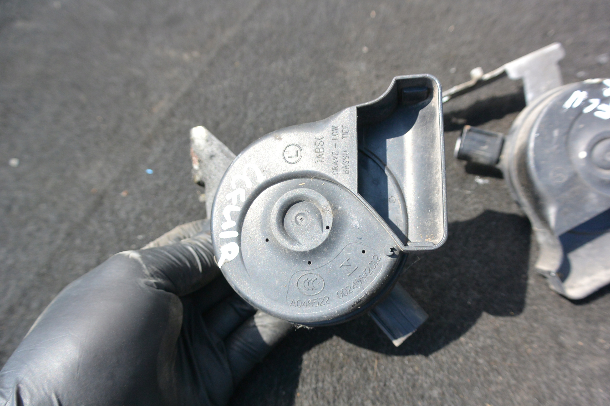SYGNAL KLAKSON holder right left KPL original VW PASSAT CC B7 LIFT