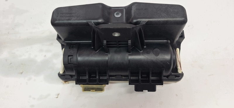 airbag airbag spolujezdce OPEL CORSA D 7004401
