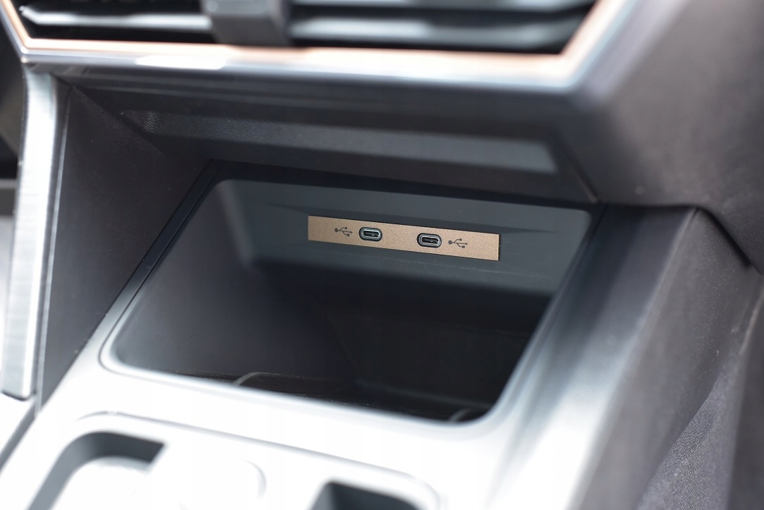 DO CUPRA FORMENTOR COPPER COMFORT TSI TDI DSG VZ VZ5 TRIBE EDITION 2WD 4WD Producent Inox