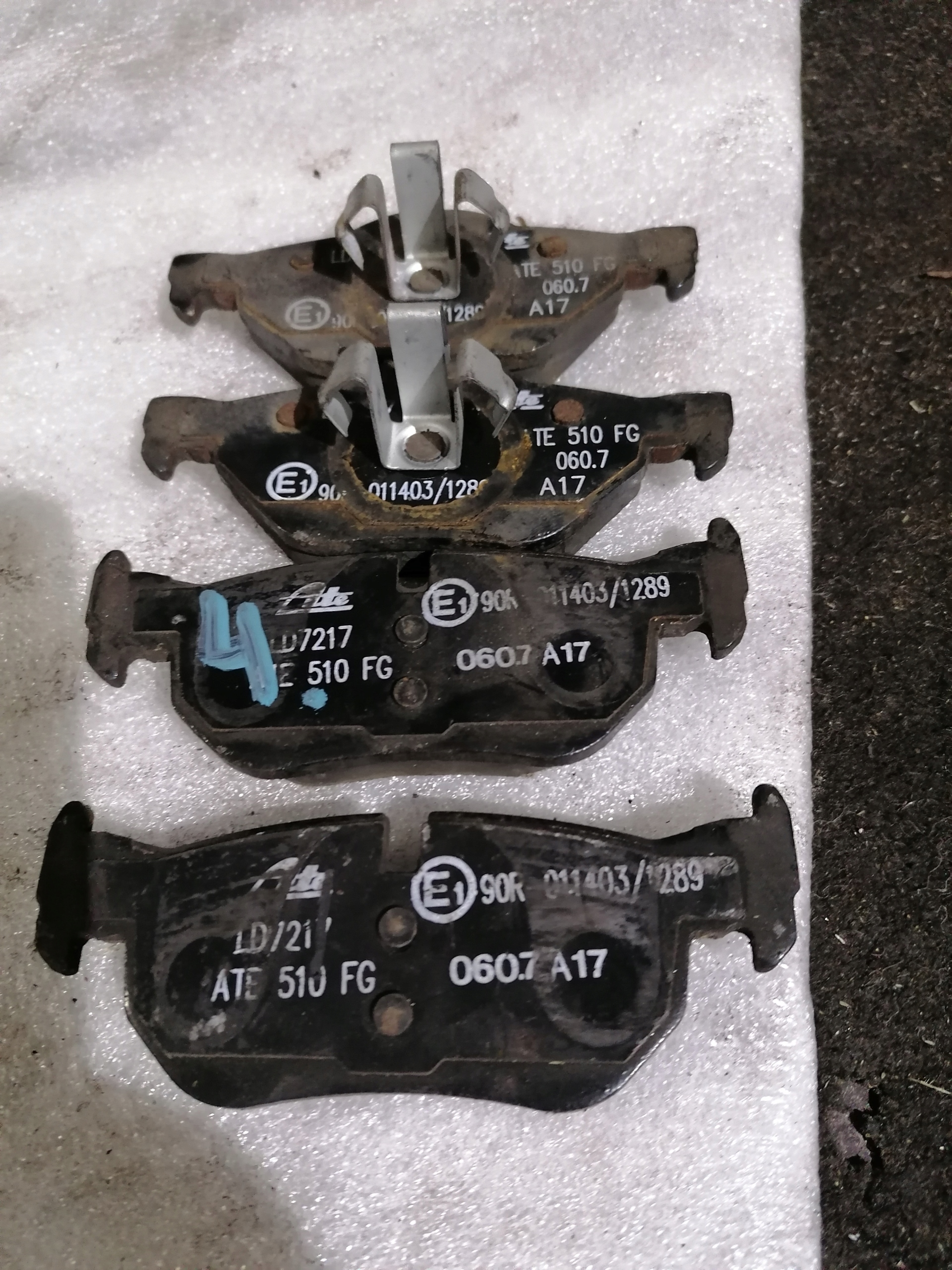 90R-11403/1289 - 4 тормозных колодки зд BMW E90 E91