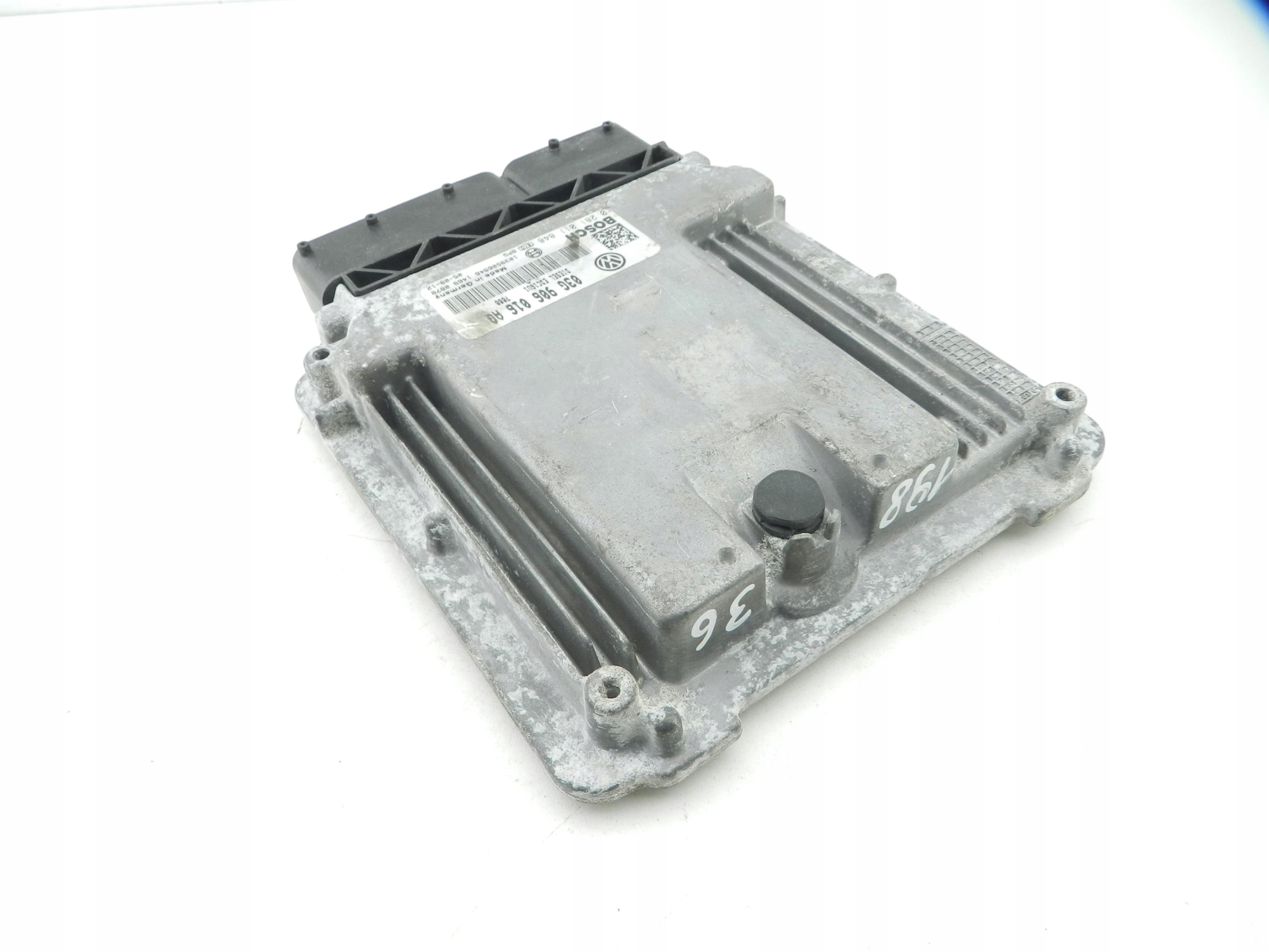 control unit of the engine VW GOLF V 2.0 TDI 03G906016AQ