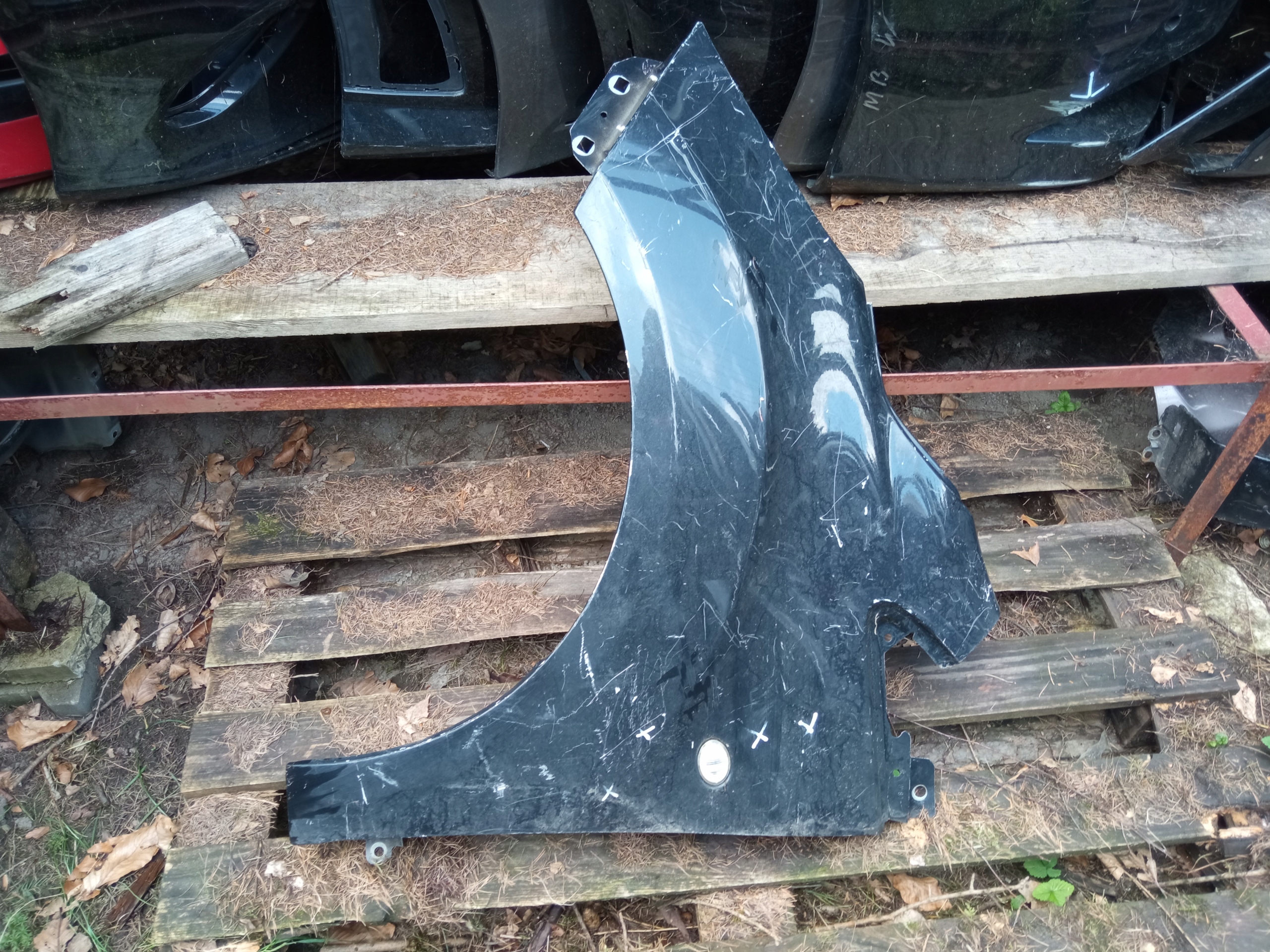 BŁOTNIK PRZÓD FORD KA II Producent części Ford OE