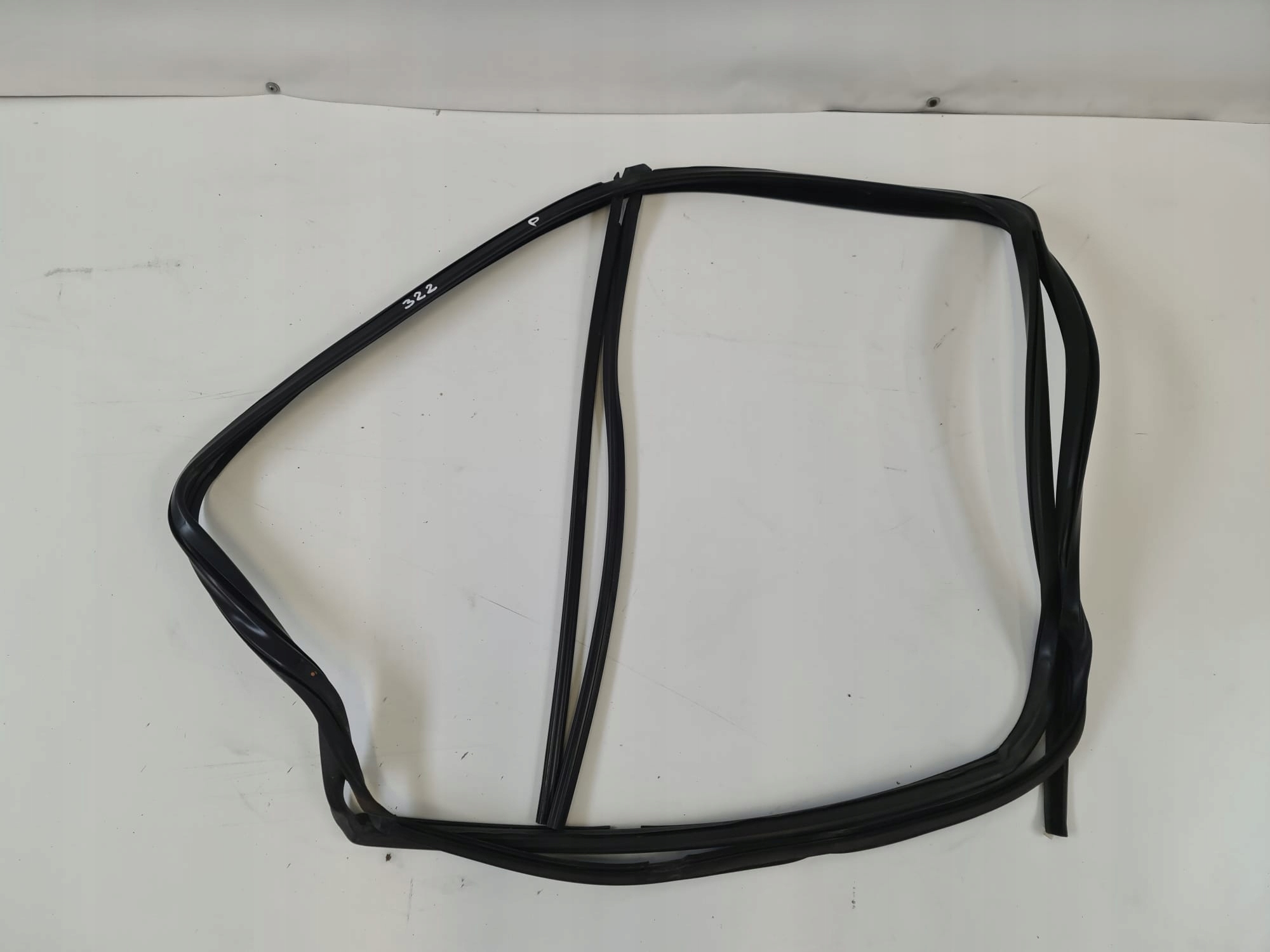 USZCZELKA DRZWI PRAWYCH FORD TRANSIT MK8