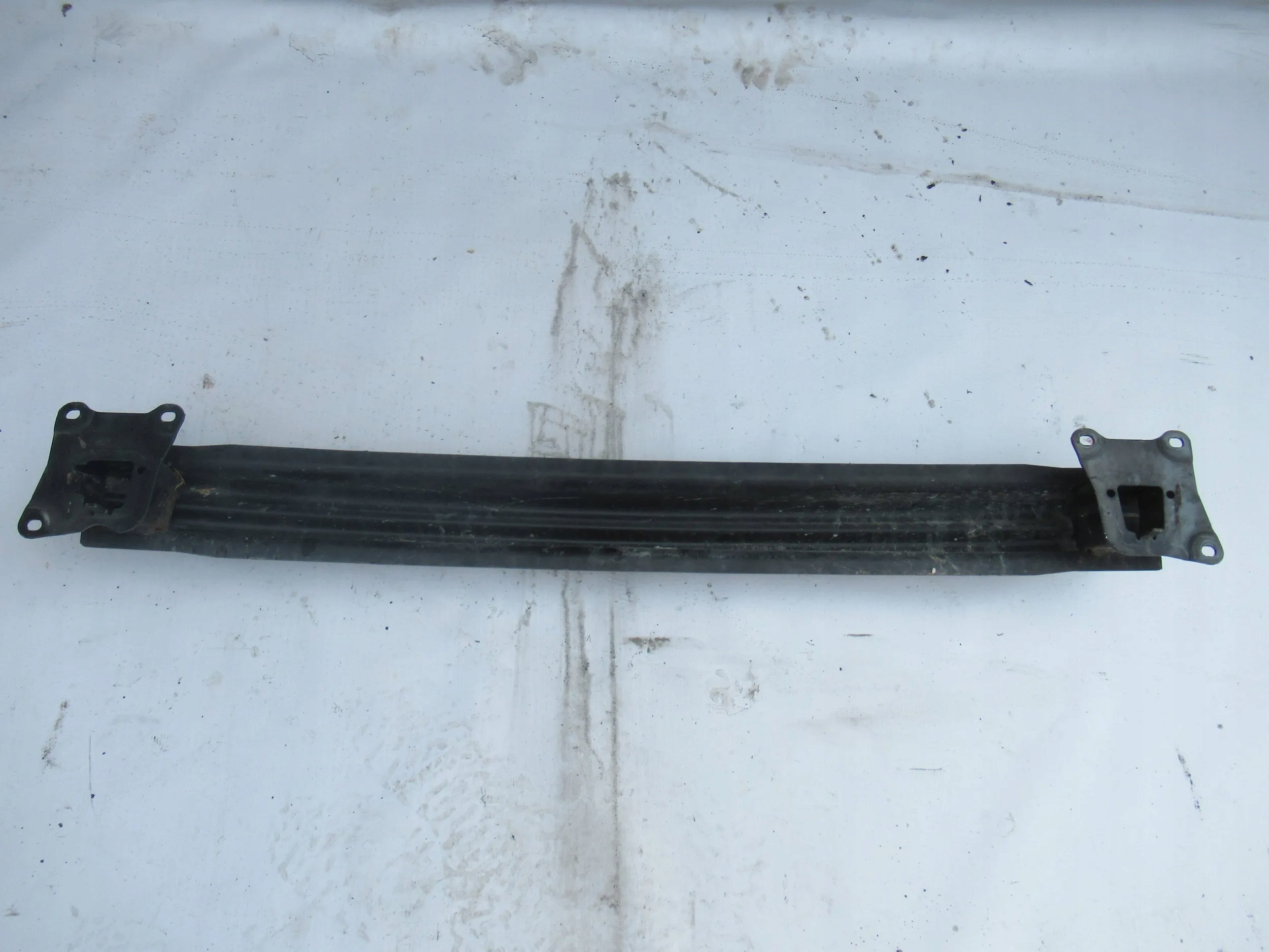 STOSSSTANGENTRÄGER HINTEN VW GOLF V PLUS +