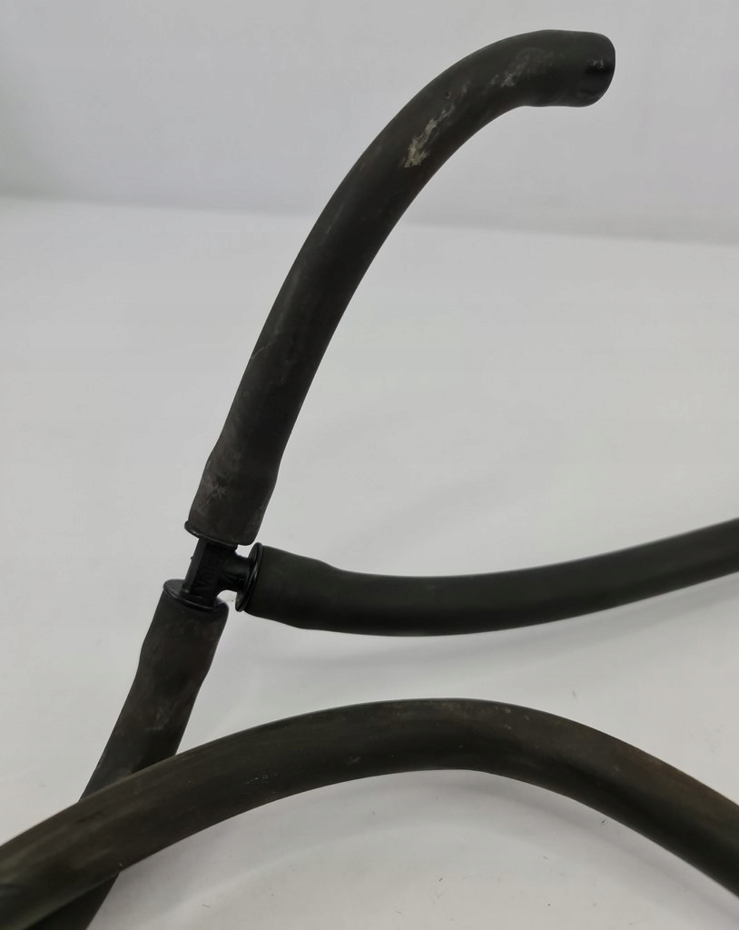 PRZEWOD SPRYSKIWACZY LAMP VOLVO S60 30699618 Part manufacturer Volvo original OE