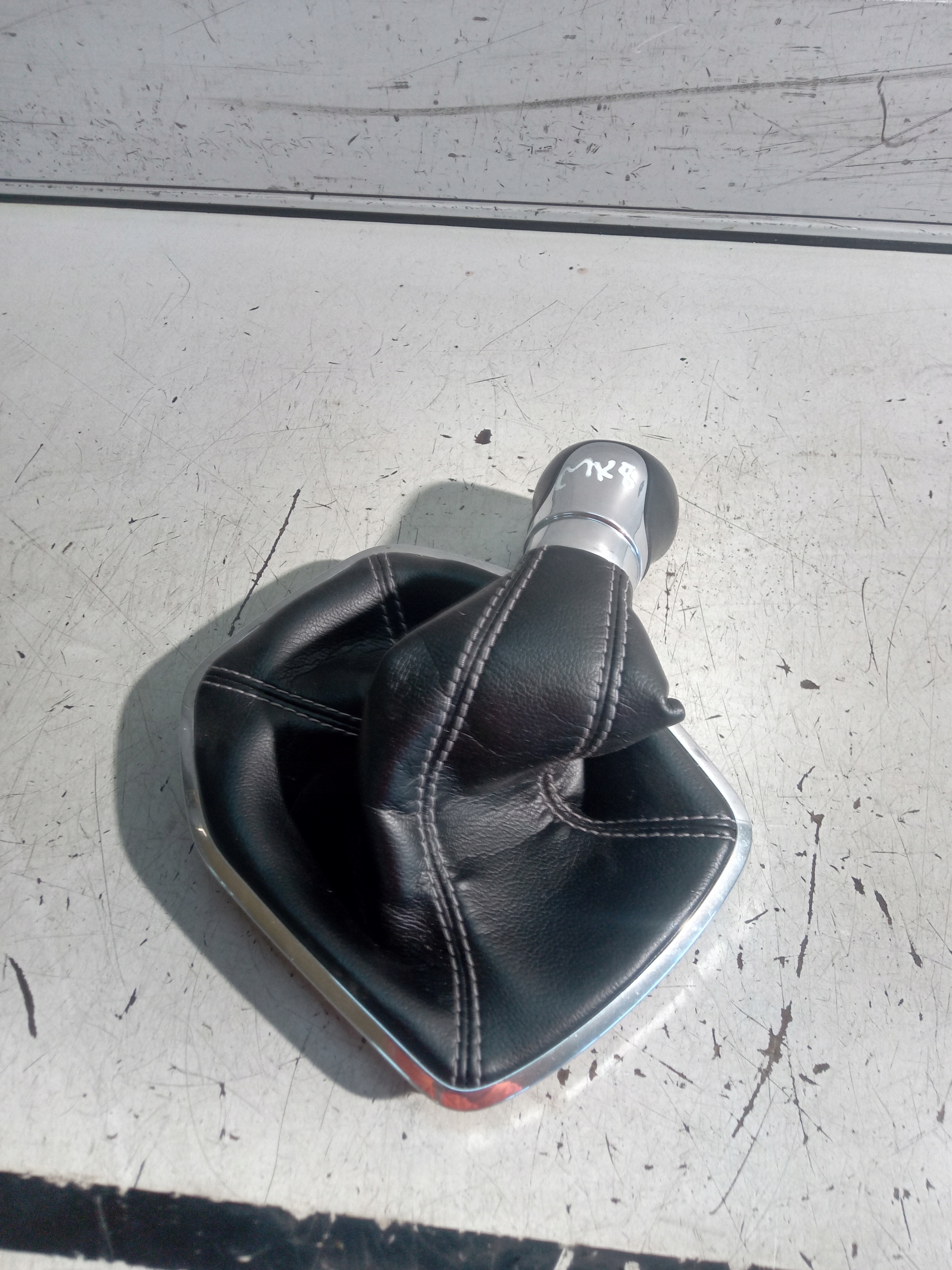 FORD FIESTA MK8 РУЧКА СИЛЬФОН КОЖА