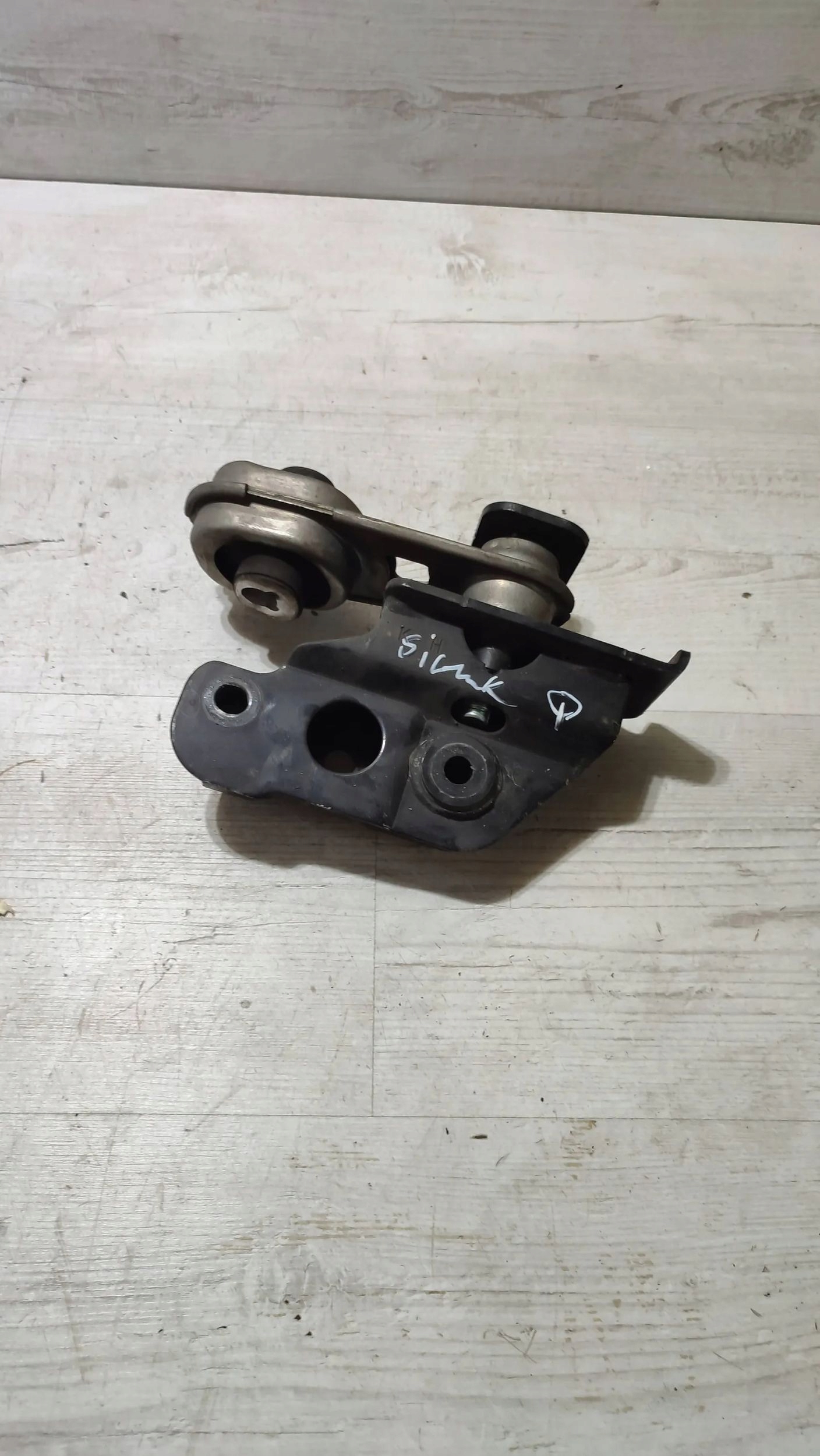 Nissan Qashqai 16r 1.5dci engine mount