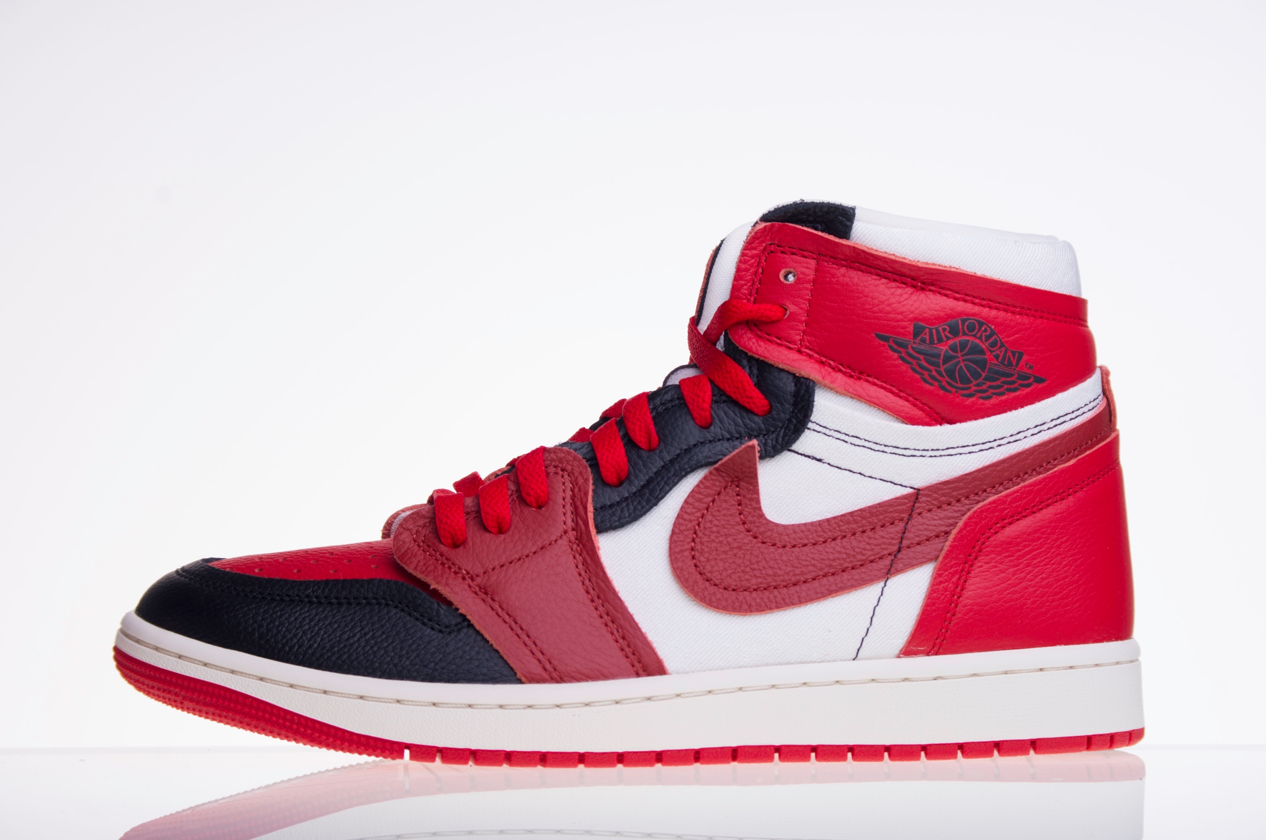 Tenisówki NIKE Air Jordan 1 MM High - 43 - FB9891 600 Tenisówki NIKE Air Jordan 1 MM High - 43 - FB9891 600
