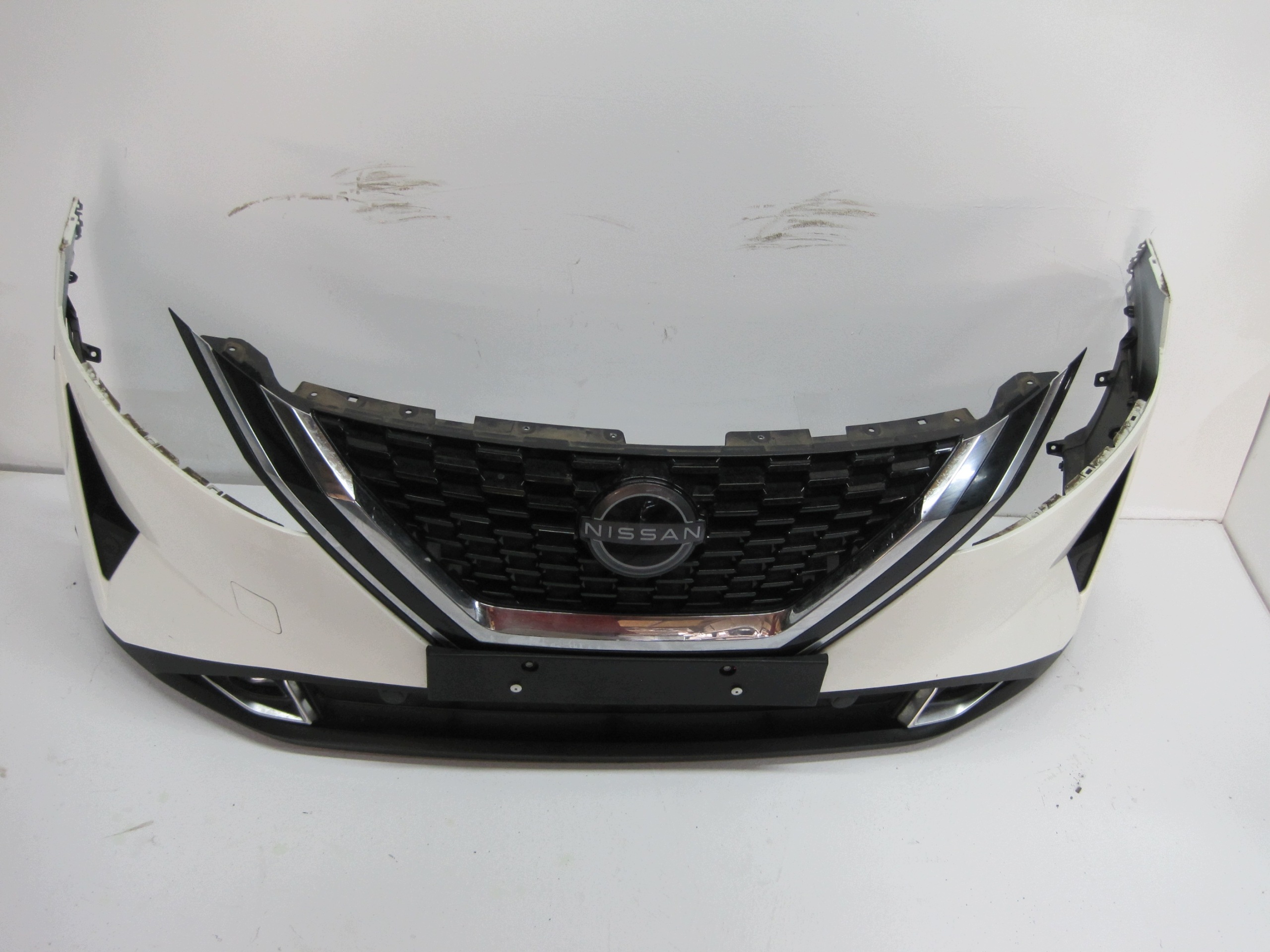 bumper NISSAN QASHQAI III J12 4 PDC front front