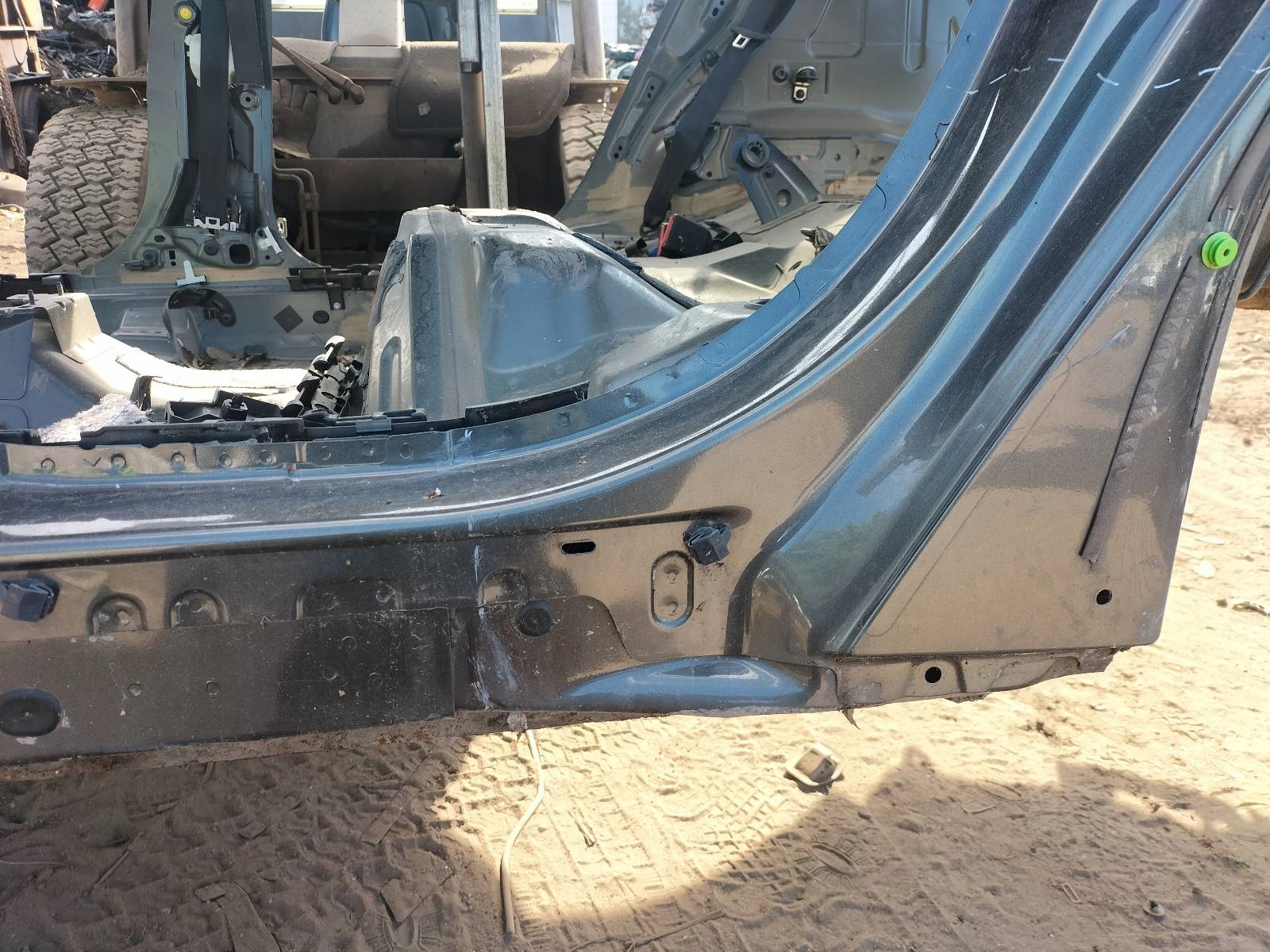 threshold left + pillar central FORD FOCUS MK4 BJ