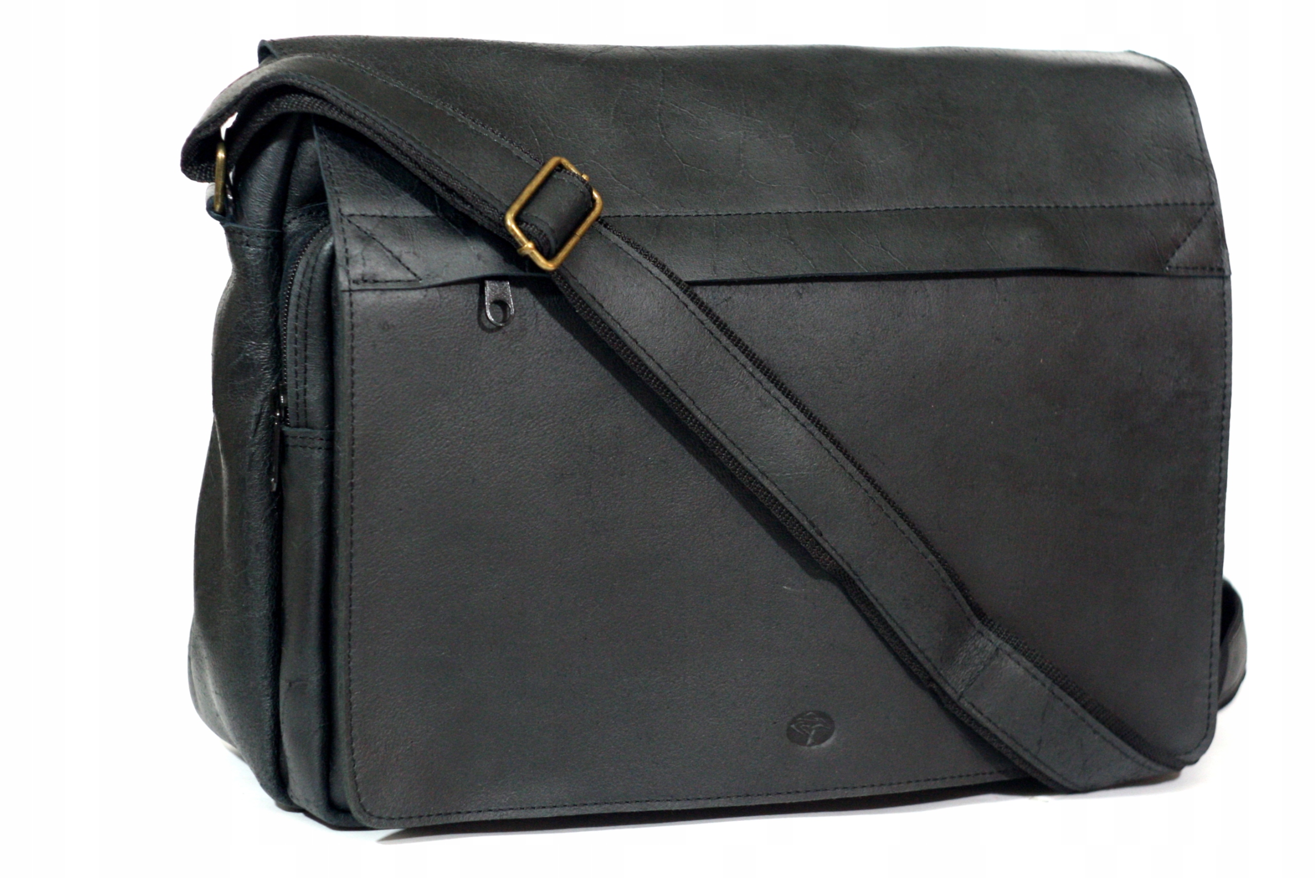 Černá velká kožená taška, která pojme notebook 15, polská výroba aktovky