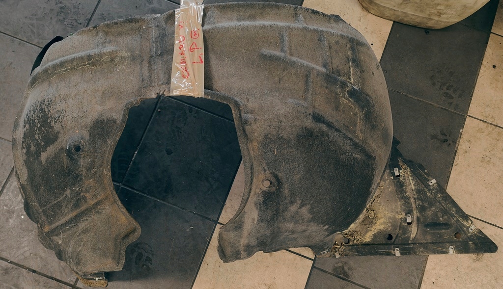 CHEVROLET CAMARO VI 20r NADKOLE LEWY PRZÓD PRZEDNIE