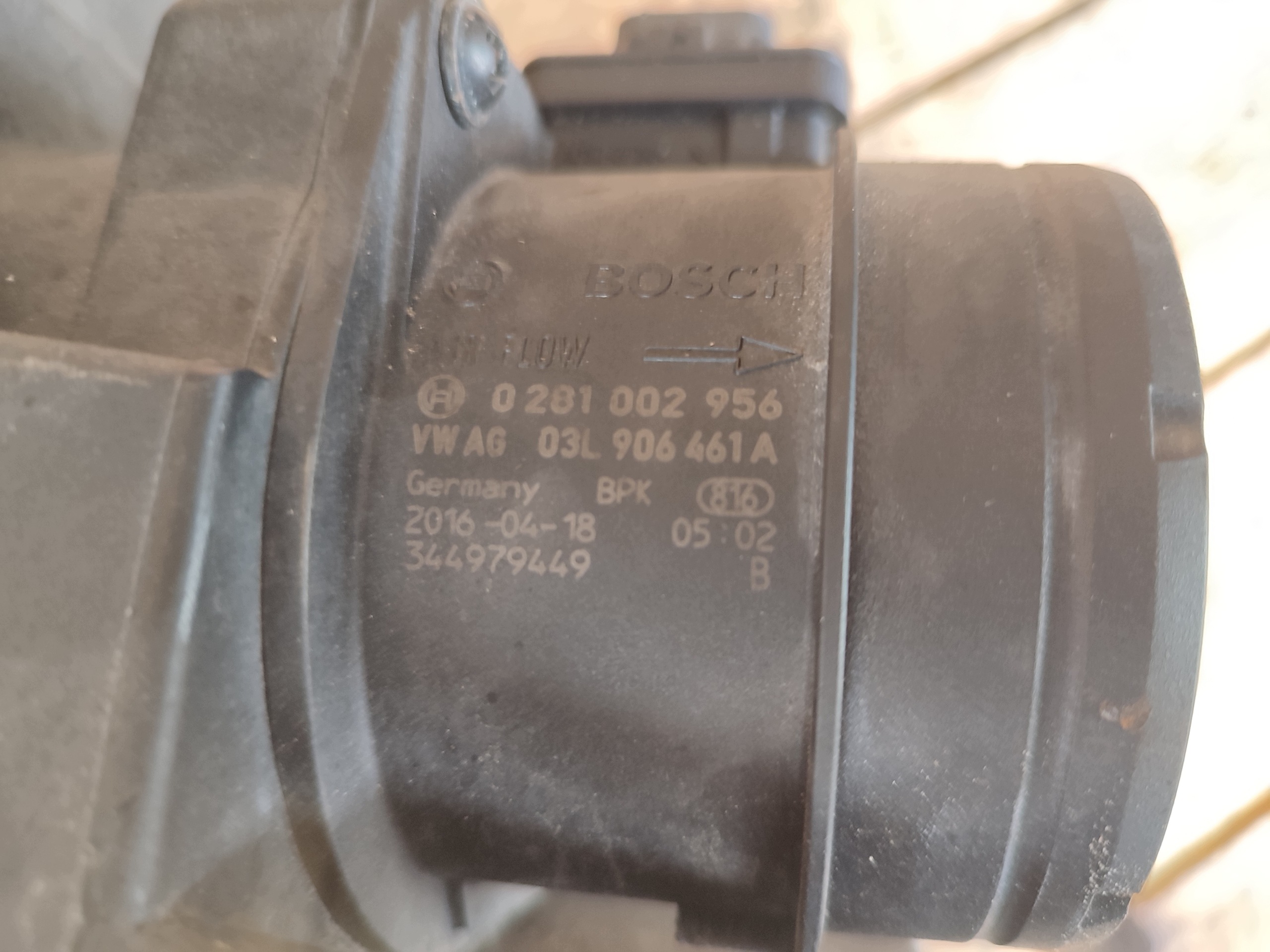 kasten luftfiltergehäuse Volkswagen BOSCH 03L906461A